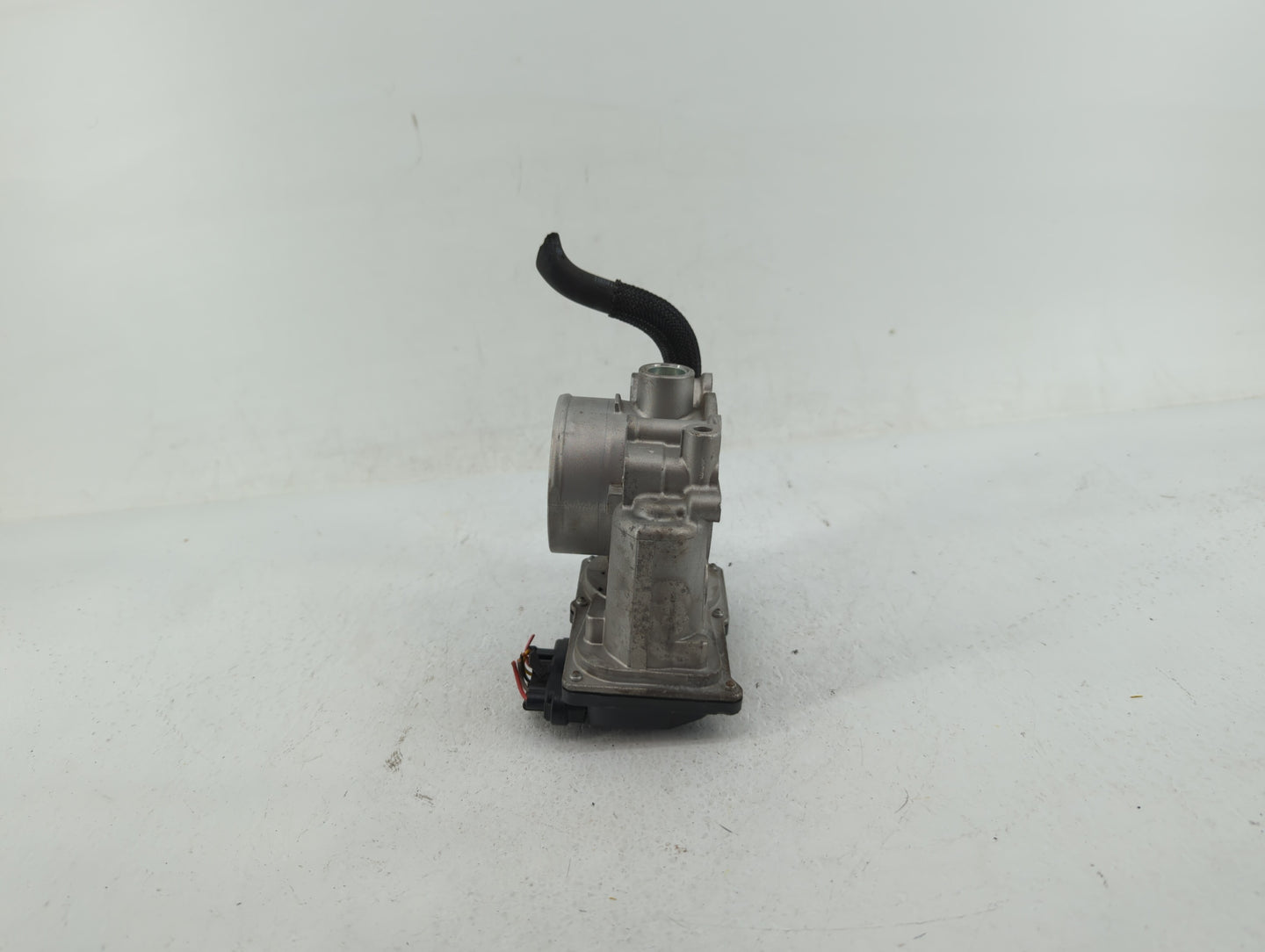 2019 Kia Forte Throttle Body P/N:35100-2E710 Fits OEM Used Auto Parts - Oemusedautoparts1.com
