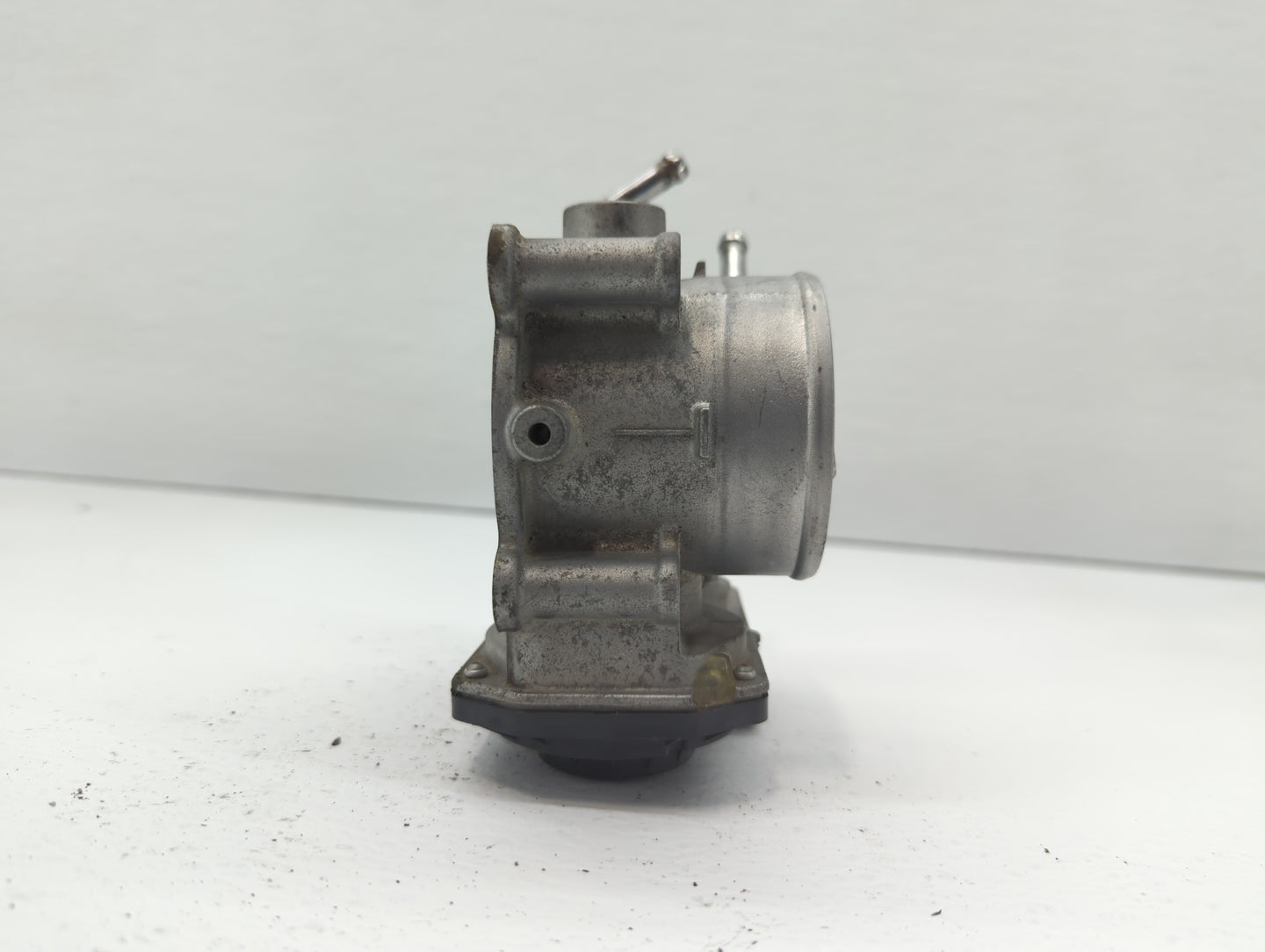 2014-2018 Kia Forte Throttle Body P/N:35100-2E000 35100-2E710 Fits Fits 2011 2012 2013 2014 2015 2016 2017 2018 2019 2020 20