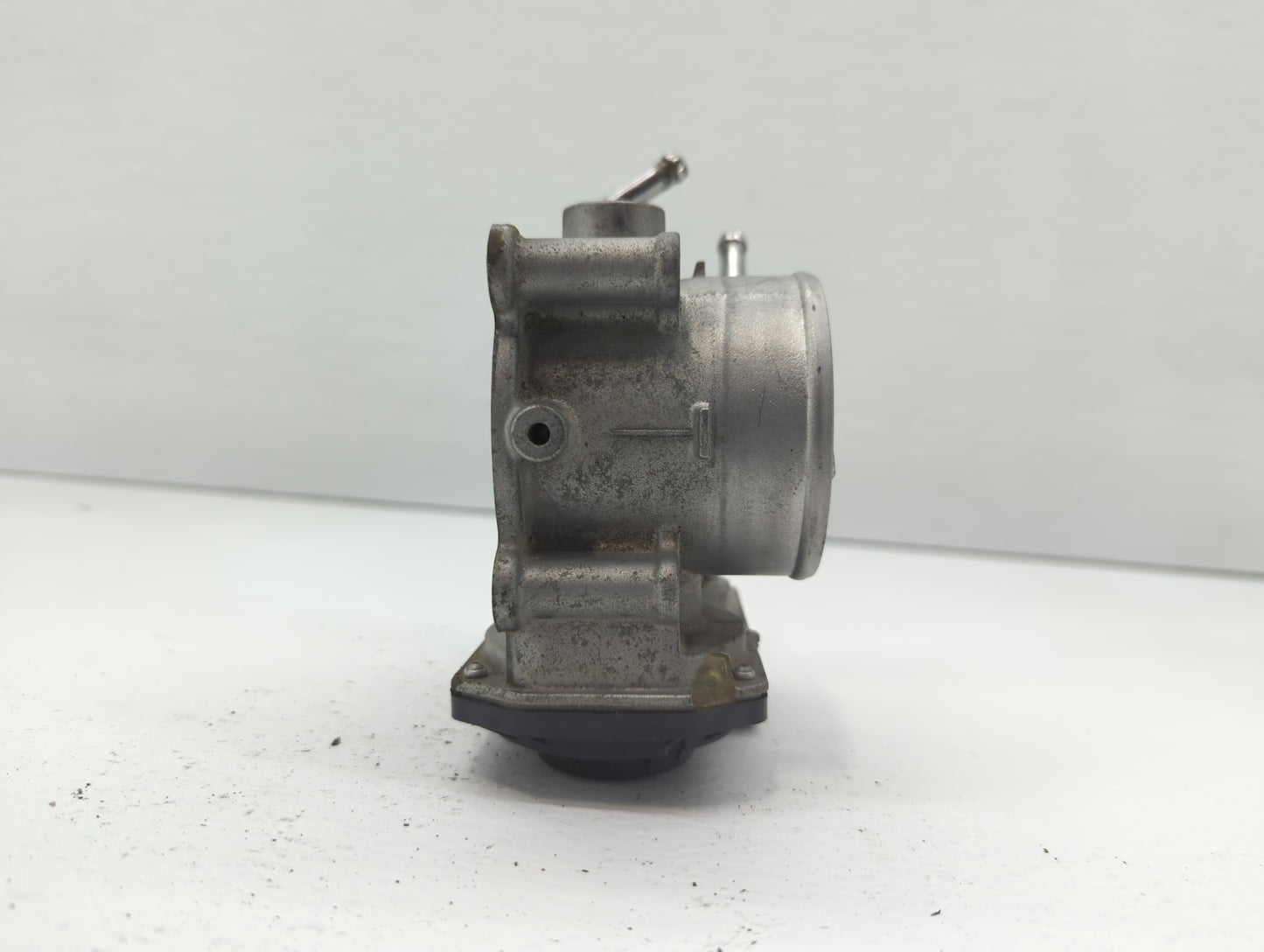 2014-2018 Kia Forte Throttle Body P/N:35100-2E000 35100-2E710 Fits Fits 2011 2012 2013 2014 2015 2016 2017 2018 2019 2020 20