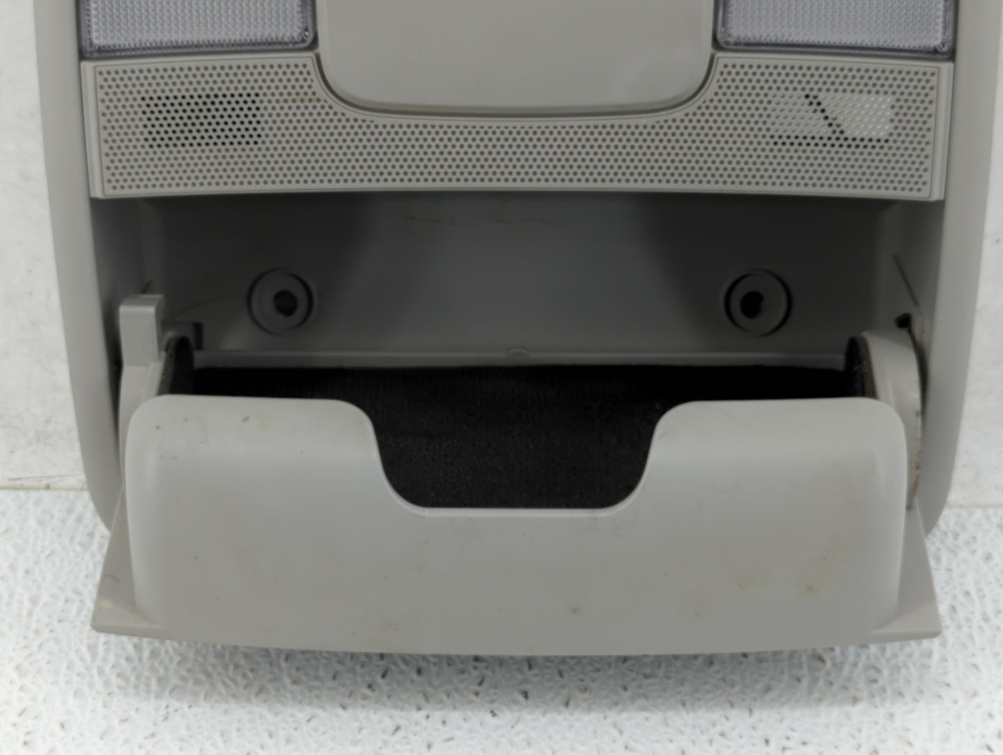 2019 Kia Forte Overhead Roof Console Interior Dome Light Light Grey - Oemusedautoparts1.com