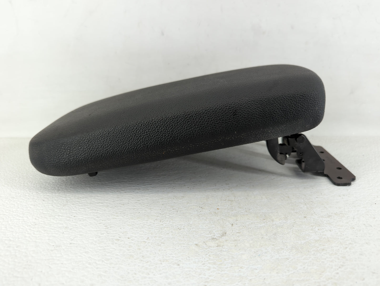 2019-2022 Kia Forte Center Console Armrest Cover Lid - Oemusedautoparts1.com