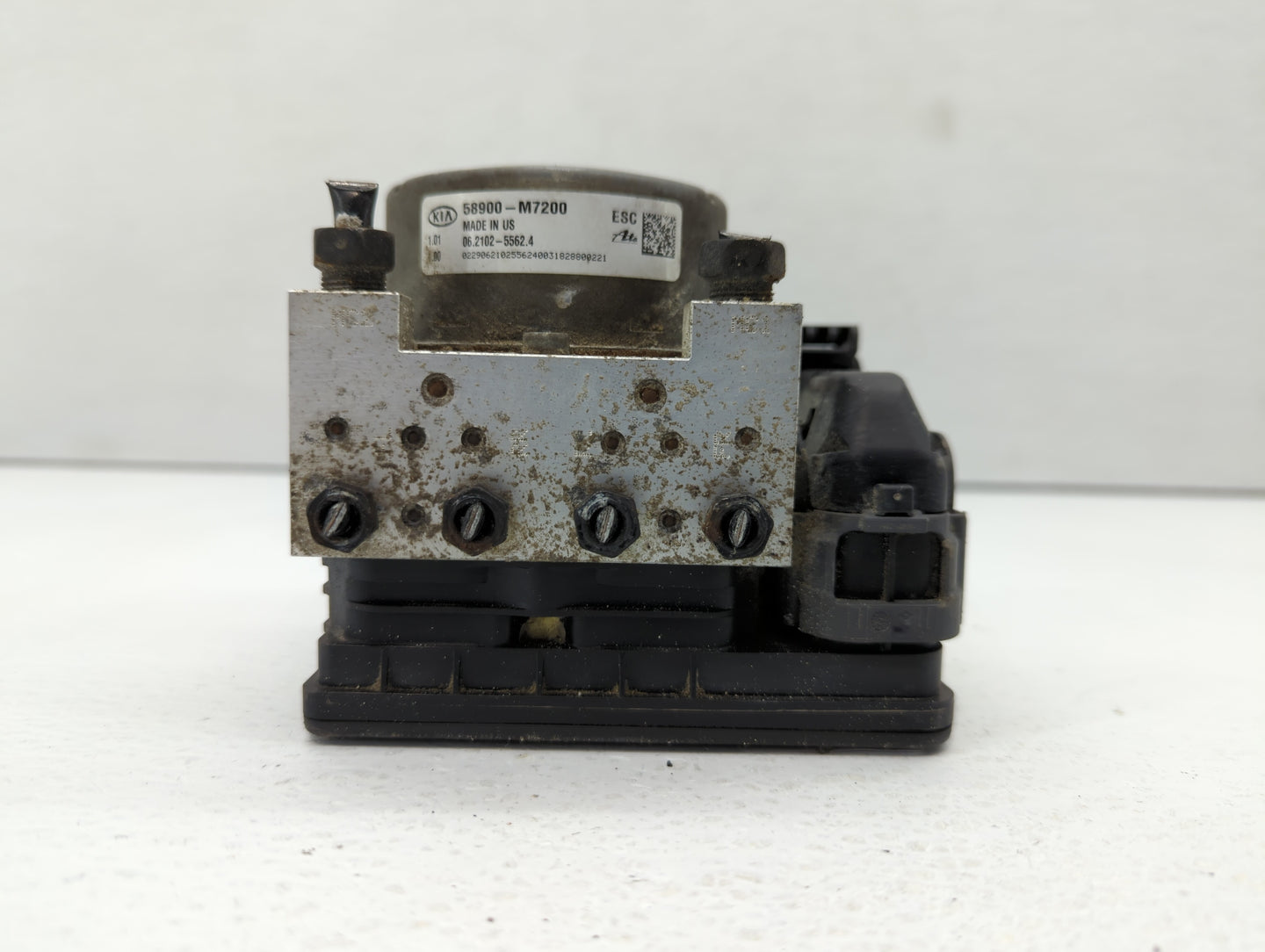 2019-2021 Kia Forte ABS Pump Control Module Replacement P/N:58900-M7200 58900-M7260 Fits Fits 2019 2020 2021 OEM Used Auto P