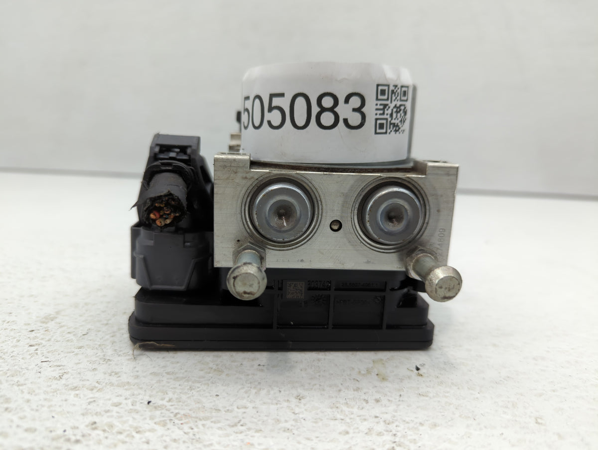 2019-2021 Kia Forte Anti-Lock Brake ABS Pump Module Actuator OEM P/N:58900-M7200 Fits Fits 2019 2020 2021 OEM Used Auto Part