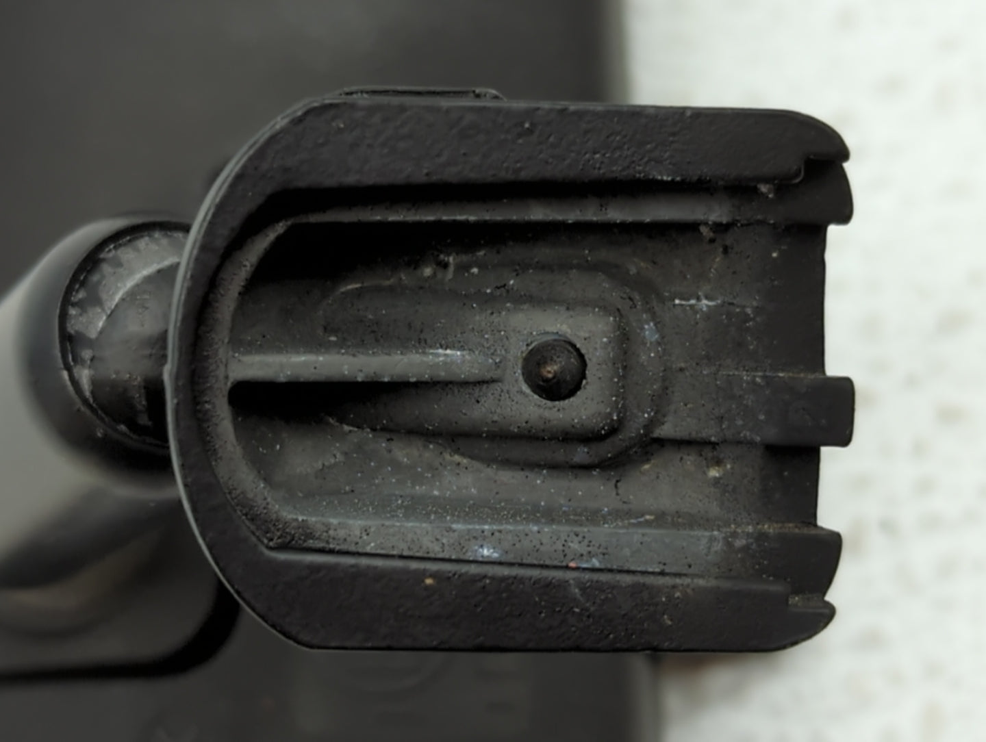 2010-2019 Kia Forte Interior Rear View Mirror Replacement OEM P/N:E8011083 Fits OEM Used Auto Parts - Oemusedautoparts1.com