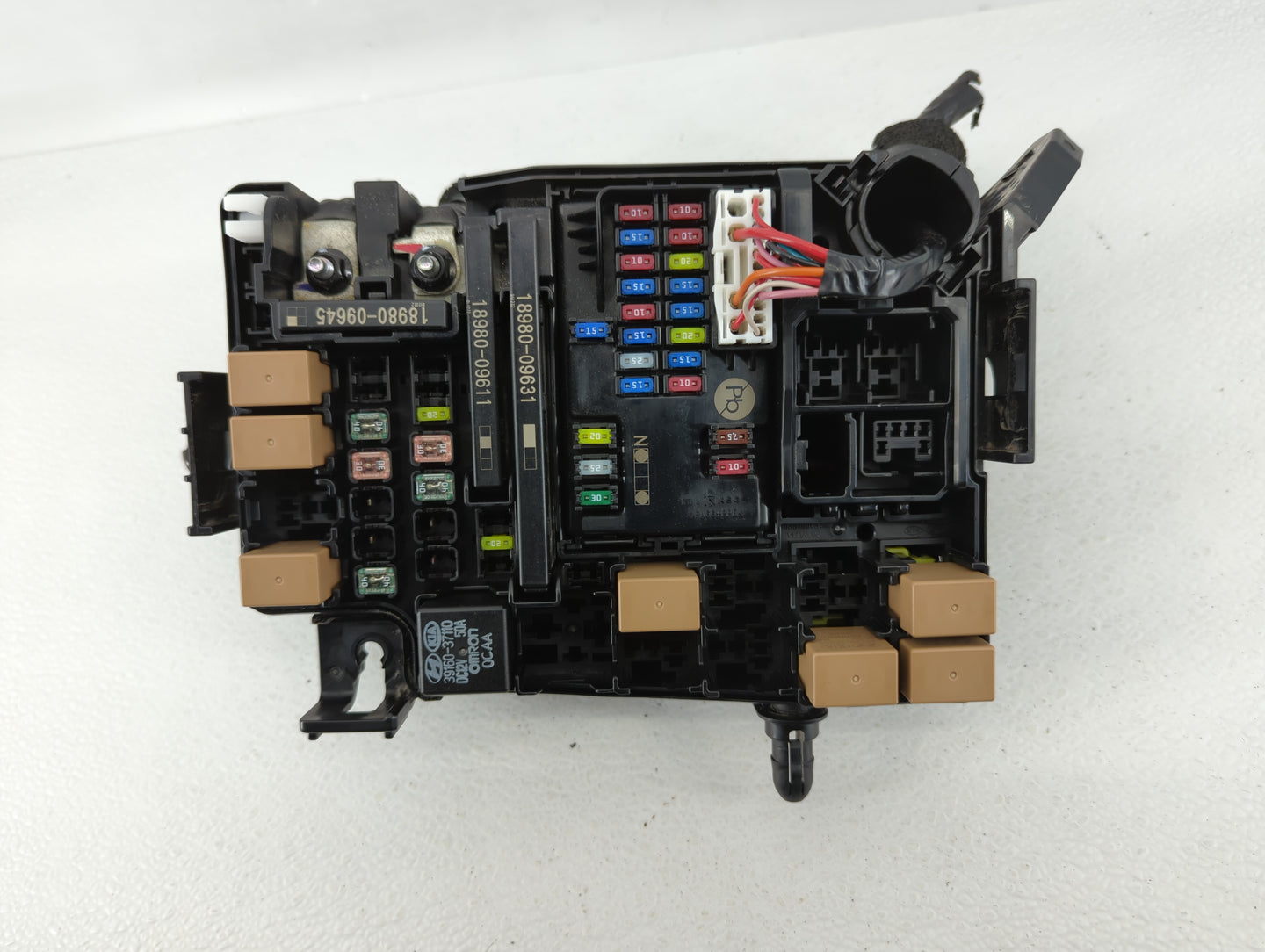 2019-2020 Kia Forte Fusebox Fuse Box Panel Relay Module P/N:91431-M7430 91431-M7031 Fits Fits 2019 2020 OEM Used Auto Parts 