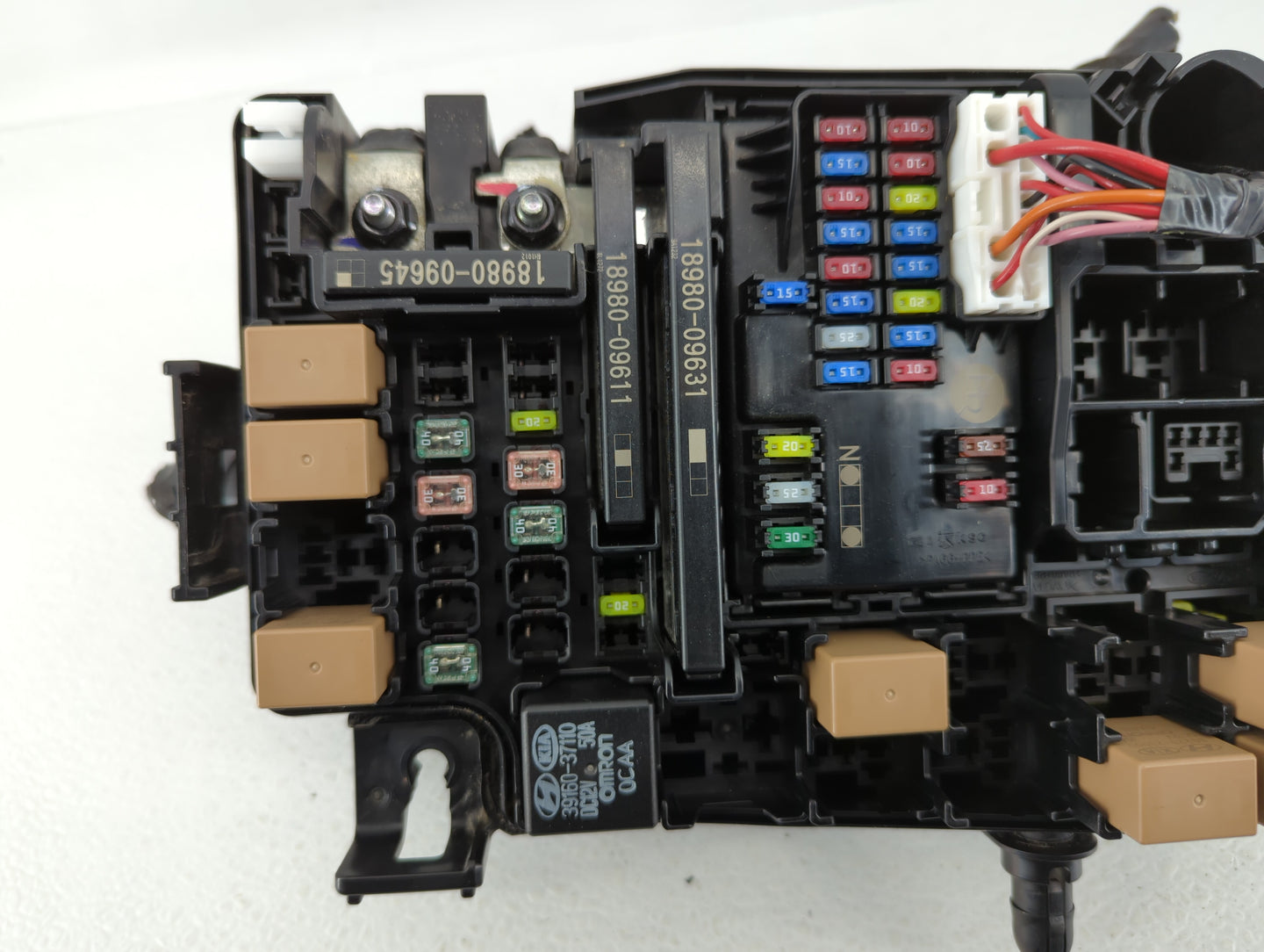 2019-2020 Kia Forte Fusebox Fuse Box Panel Relay Module P/N:91431-M7430 91431-M7031 Fits Fits 2019 2020 OEM Used Auto Parts 