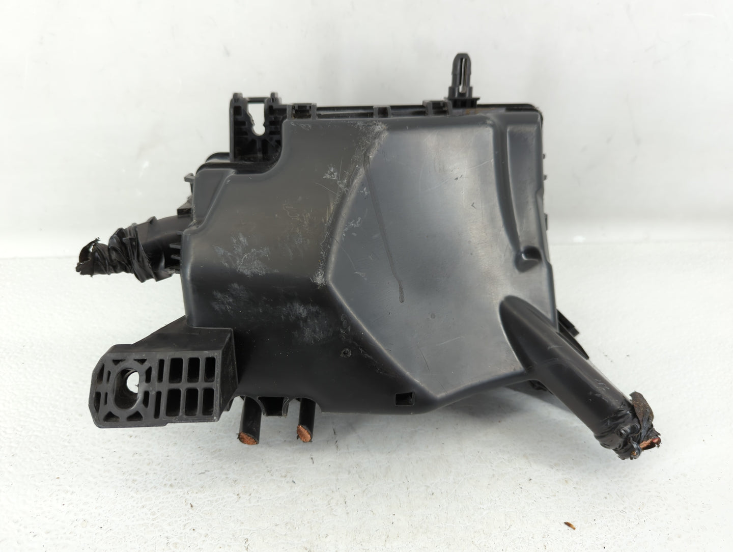 2019-2020 Kia Forte Fusebox Fuse Box Panel Relay Module P/N:91431-M7430 91431-M7031 Fits Fits 2019 2020 OEM Used Auto Parts 