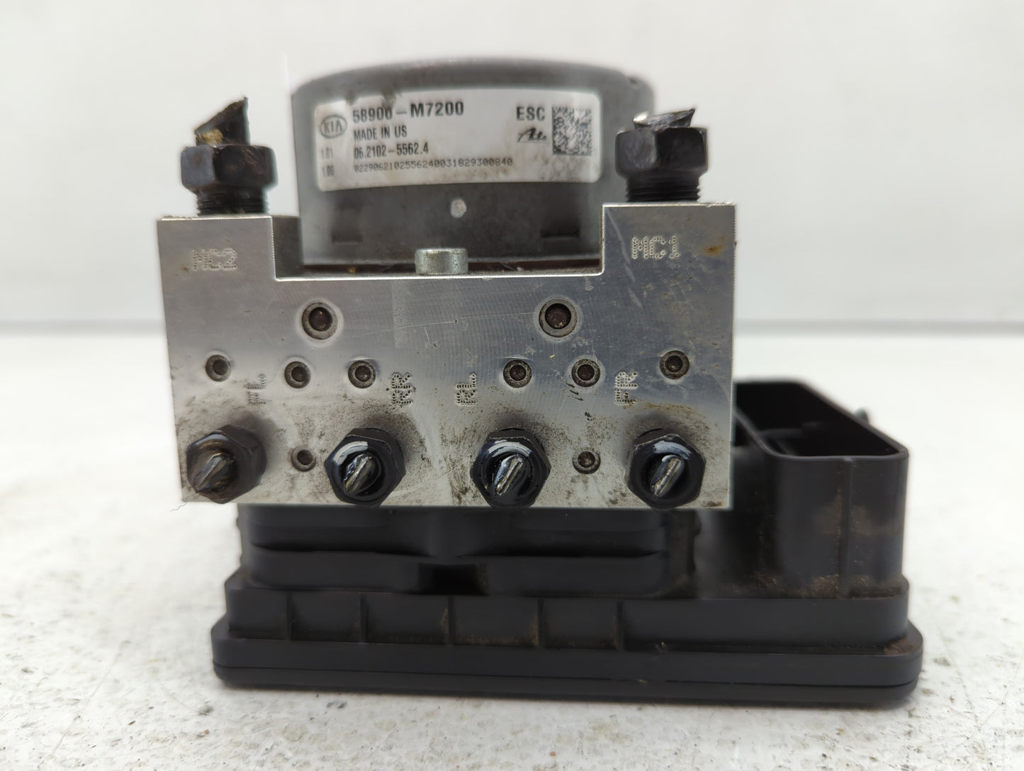2019-2021 Kia Forte ABS Pump Control Module Replacement P/N:58900-M7200 Fits Fits 2019 2020 2021 OEM Used Auto Parts - Oemus