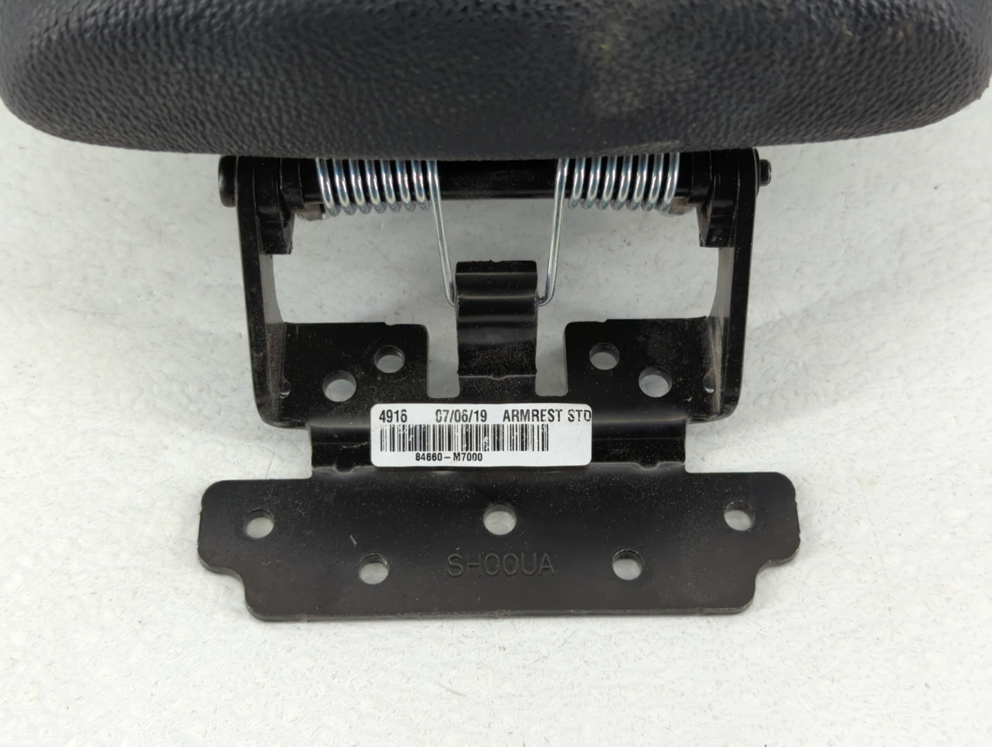 2019 Kia Forte Center Console Armrest Cover Lid - Oemusedautoparts1.com