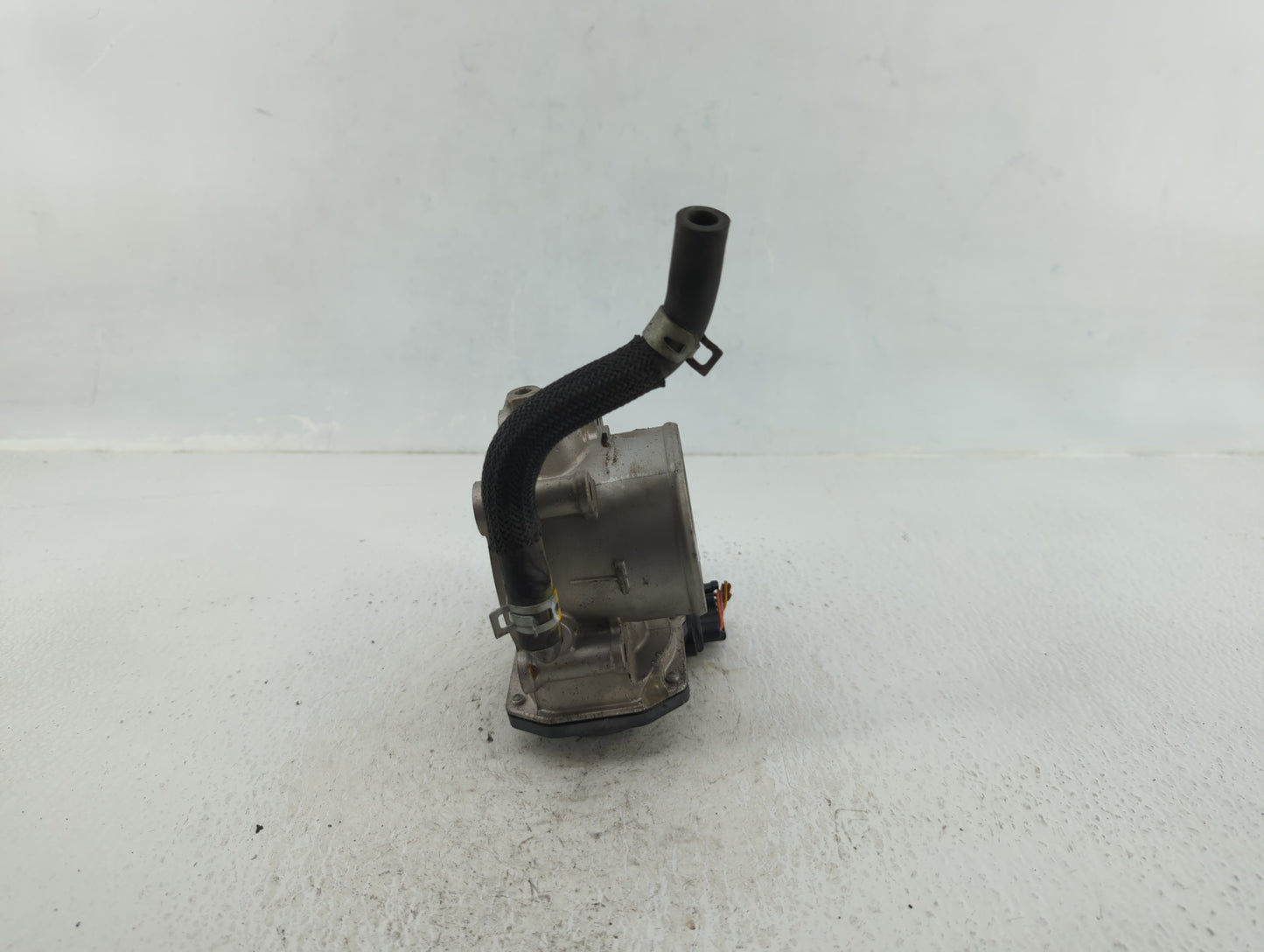 2019 Kia Forte Throttle Body P/N:35100-2E710 Fits OEM Used Auto Parts - Oemusedautoparts1.com