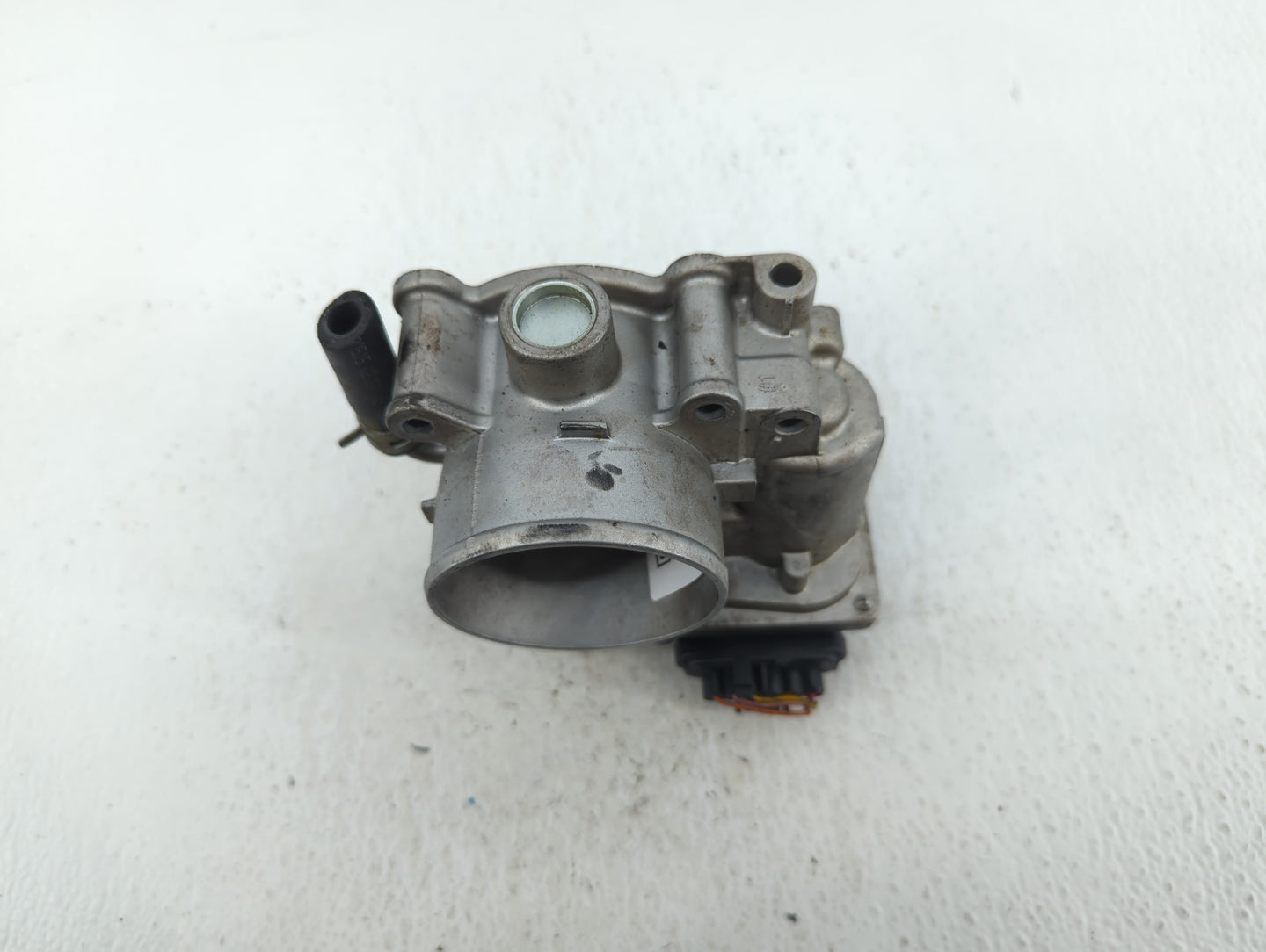 2019 Kia Forte Throttle Body P/N:35100-2E710 Fits OEM Used Auto Parts - Oemusedautoparts1.com