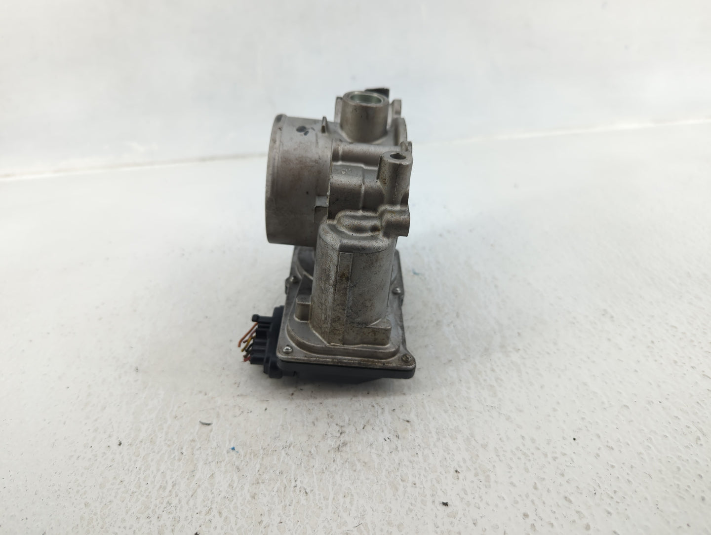 2019 Kia Forte Throttle Body P/N:35100-2E710 Fits OEM Used Auto Parts - Oemusedautoparts1.com