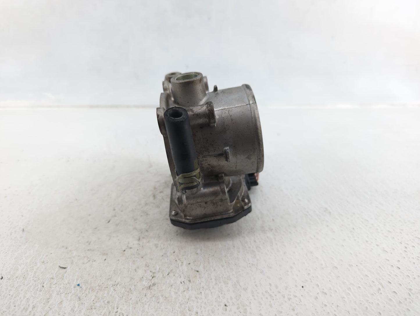 2019 Kia Forte Throttle Body P/N:35100-2E710 Fits OEM Used Auto Parts - Oemusedautoparts1.com