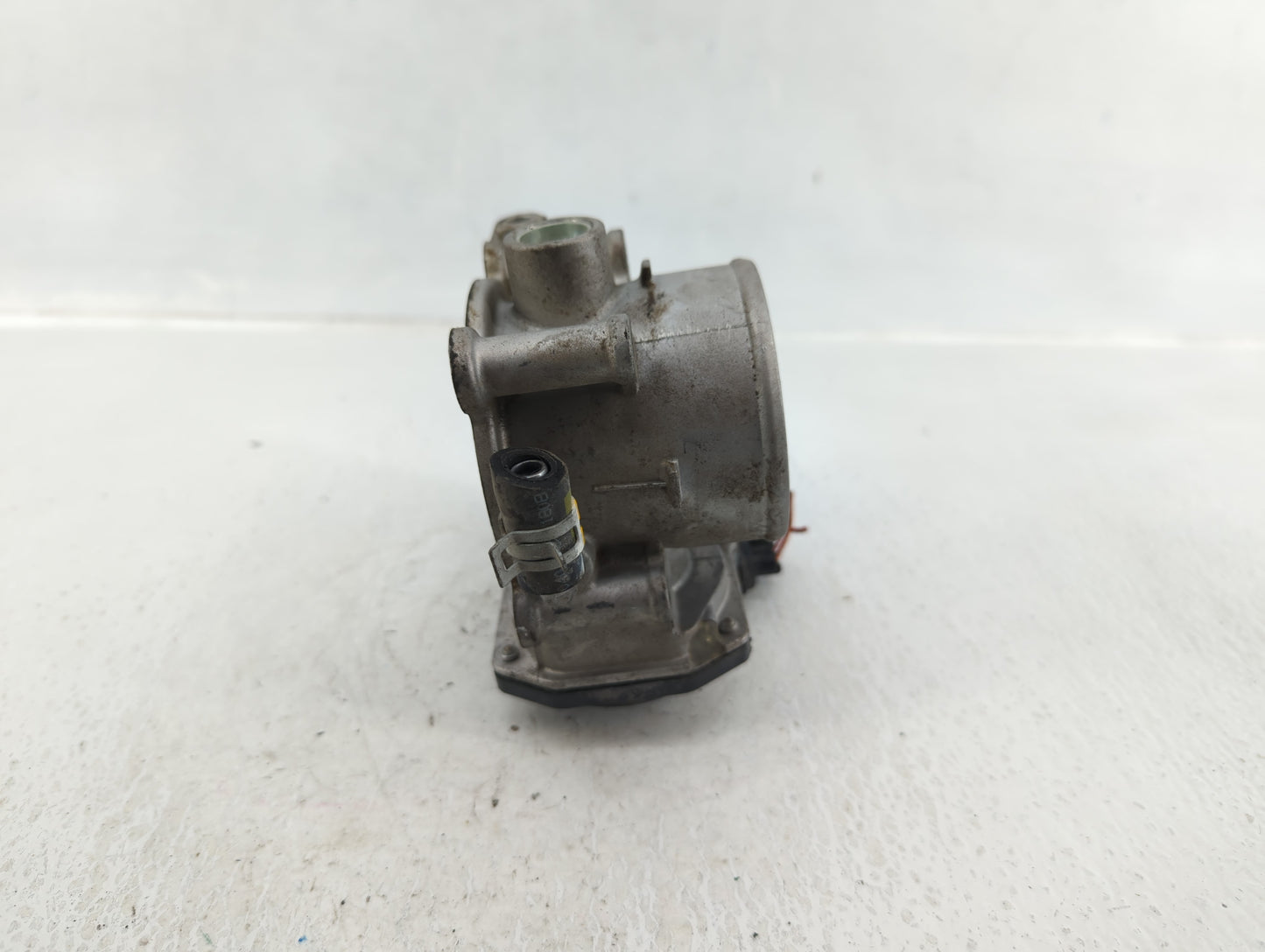 2019 Kia Forte Throttle Body P/N:35100-2E710 Fits OEM Used Auto Parts - Oemusedautoparts1.com