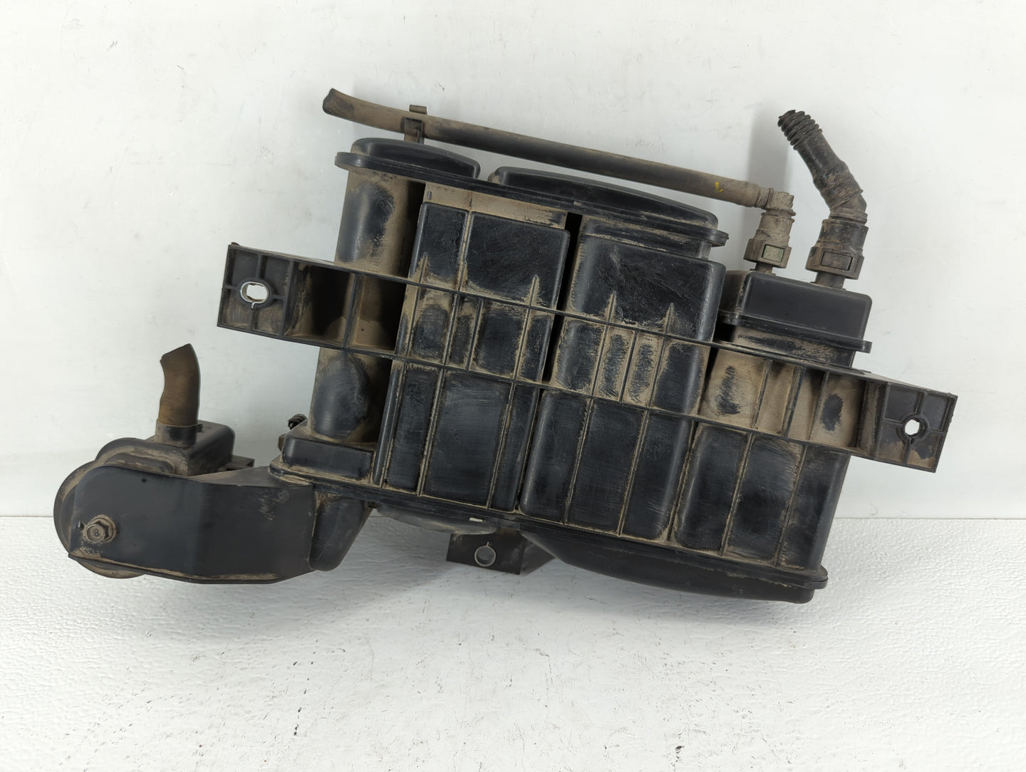 2019 Kia Forte Fuel Vapor Charcoal Canister - Oemusedautoparts1.com