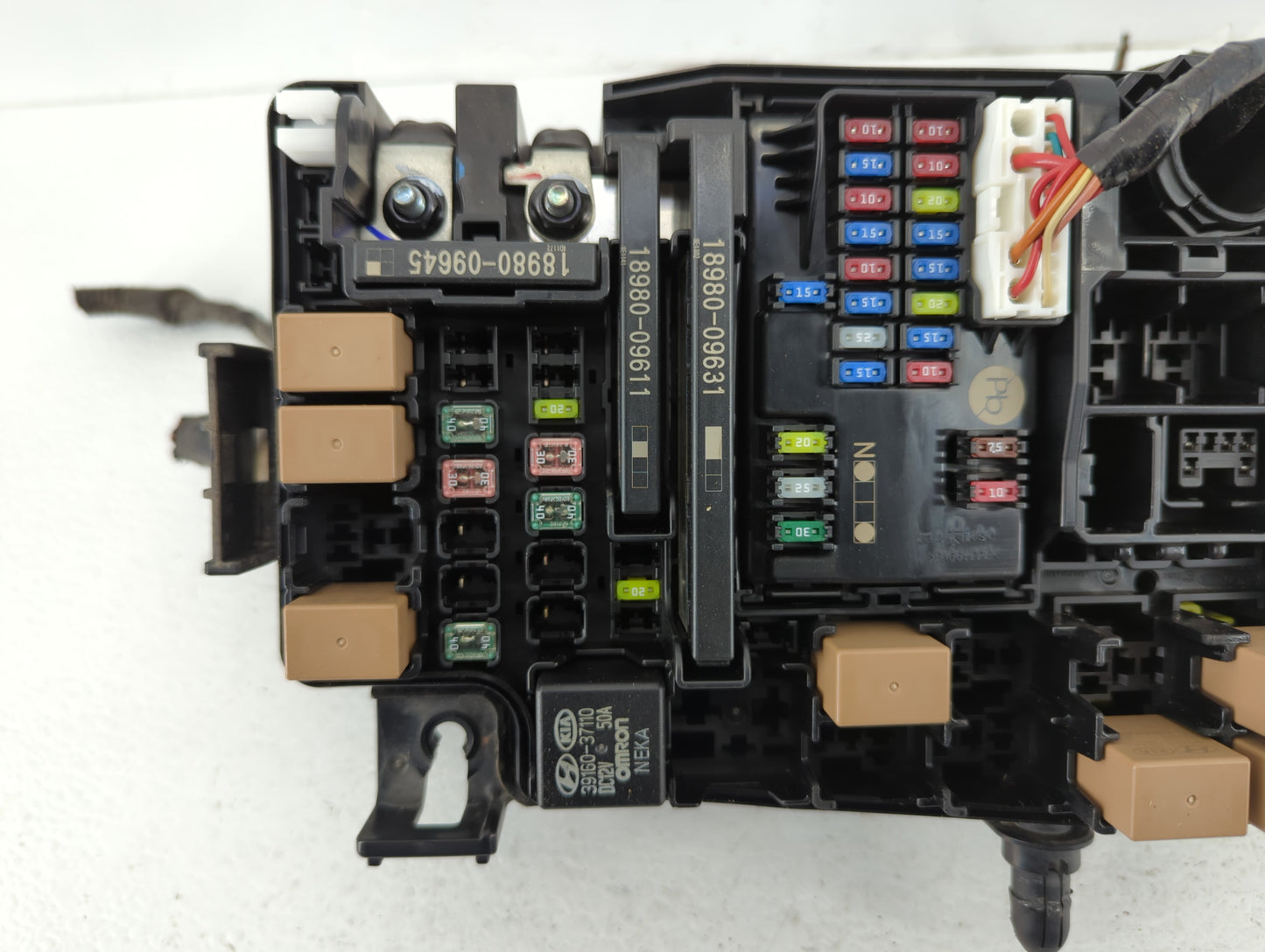 2019-2020 Kia Forte Fusebox Fuse Box Panel Relay Module P/N:91431-M7050 Fits Fits 2019 2020 OEM Used Auto Parts - Oemusedaut
