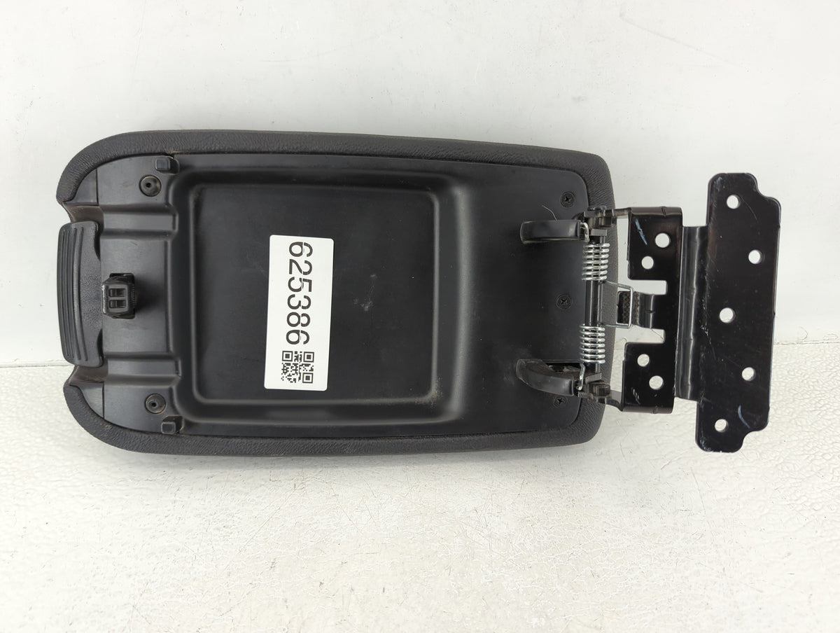 2019-2022 Kia Forte Center Console Armrest Cover Lid Black 625386 - Oemusedautoparts1.com
