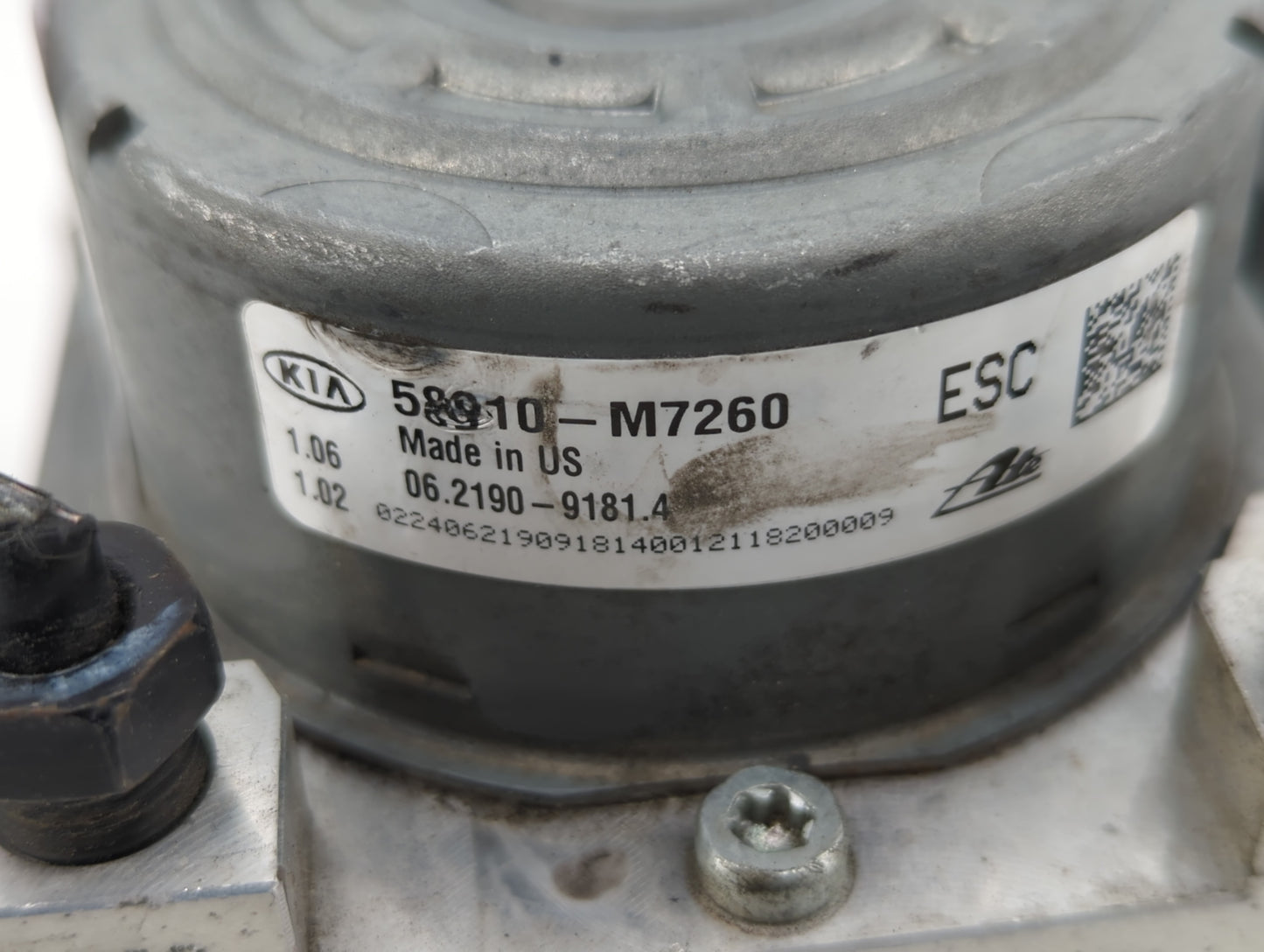 2019-2021 Kia Forte ABS Pump Control Module Replacement P/N:58900-M7260 58900-M7200 Fits Fits 2019 2020 2021 OEM Used Auto P
