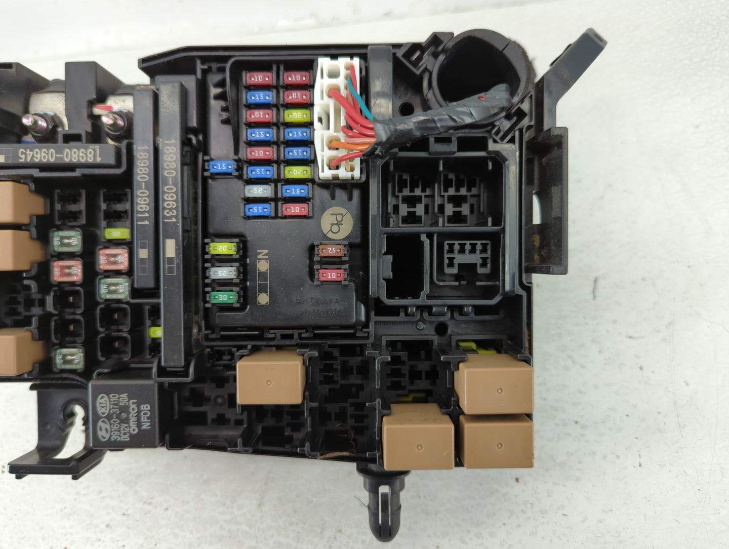 2019-2020 Kia Forte Fusebox Fuse Box Panel Relay Module P/N:91431 M7051 Fits Fits 2019 2020 OEM Used Auto Parts - Oemusedaut