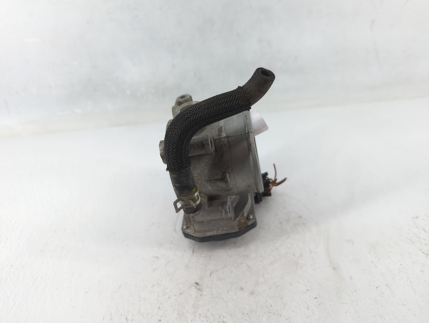 2019 Kia Forte Throttle Body P/N:6100 06B08 35100-2E710 Fits OEM Used Auto Parts - Oemusedautoparts1.com