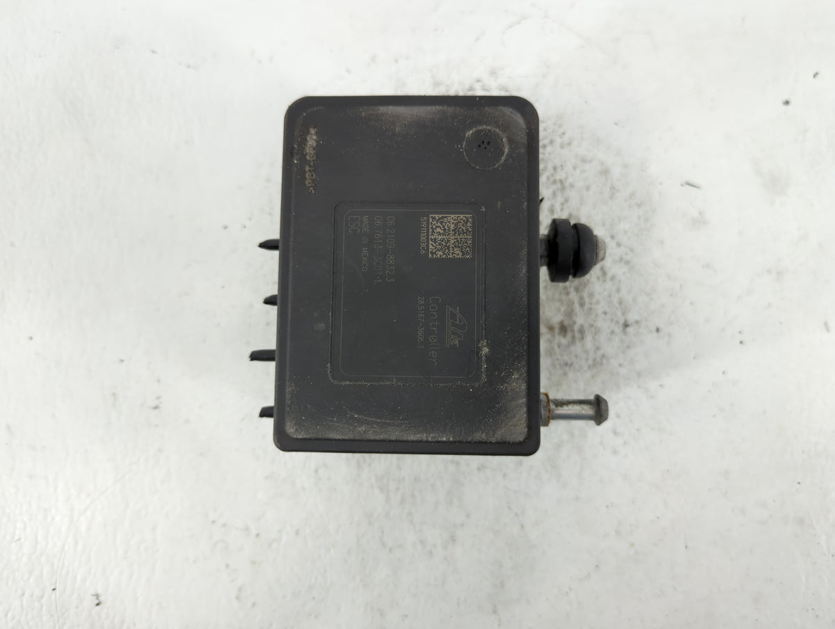 2019-2021 Kia Forte Anti-Lock Brake ABS Pump Module Actuator OEM P/N:58900-M7200 Fits Fits 2019 2020 2021 OEM Used Auto Part