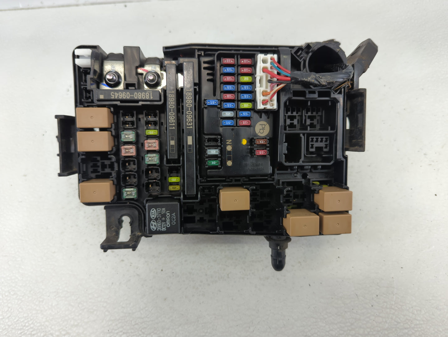 2019-2020 Kia Forte Fusebox Fuse Box Panel Relay Module P/N:91430 M7991 Fits Fits 2019 2020 OEM Used Auto Parts - Oemusedaut
