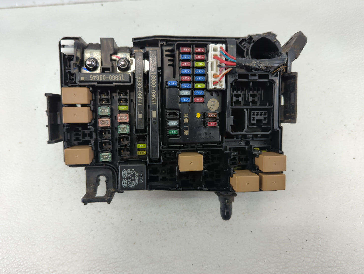 2019-2020 Kia Forte Fusebox Fuse Box Panel Relay Module P/N:91430 M7991 Fits Fits 2019 2020 OEM Used Auto Parts - Oemusedaut