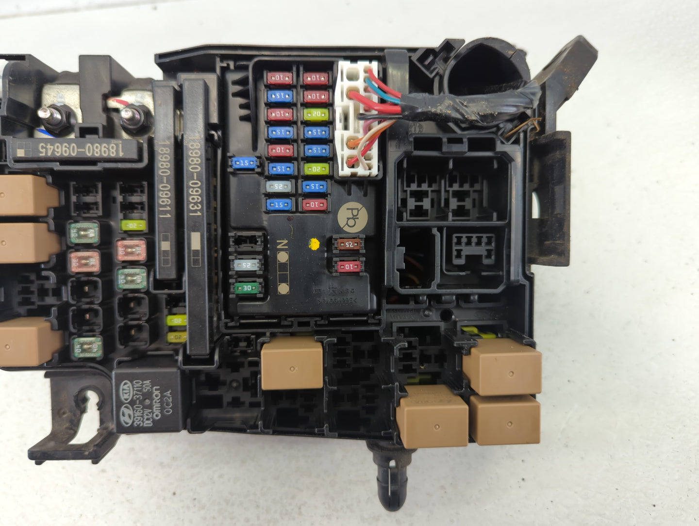 2019-2020 Kia Forte Fusebox Fuse Box Panel Relay Module P/N:91430 M7991 Fits Fits 2019 2020 OEM Used Auto Parts - Oemusedaut