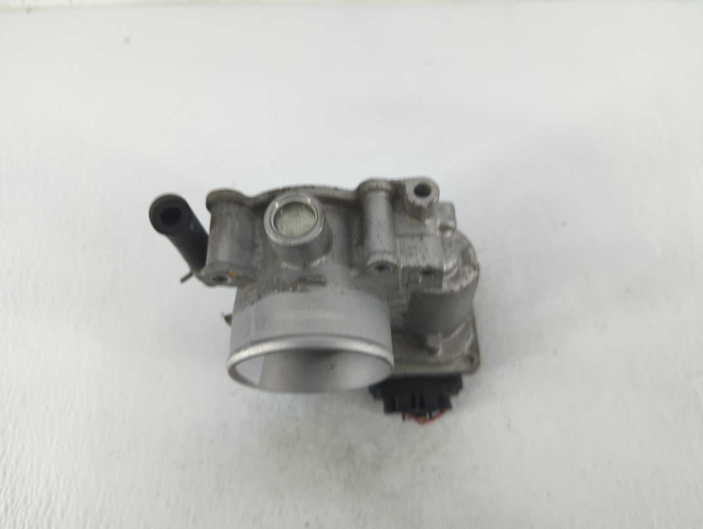 2019 Kia Forte Throttle Body P/N:6100 09B15 35100-2E710 Fits OEM Used Auto Parts - Oemusedautoparts1.com