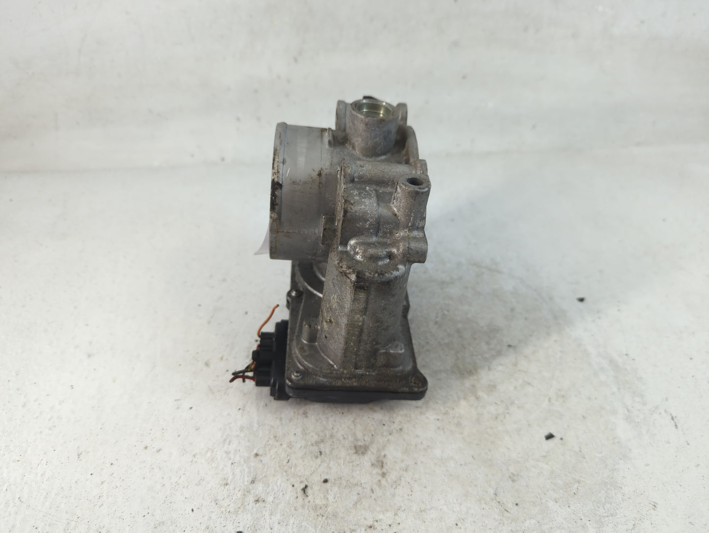 2019 Kia Forte Throttle Body P/N:6100 02C20 35100-2E710 Fits OEM Used Auto Parts - Oemusedautoparts1.com