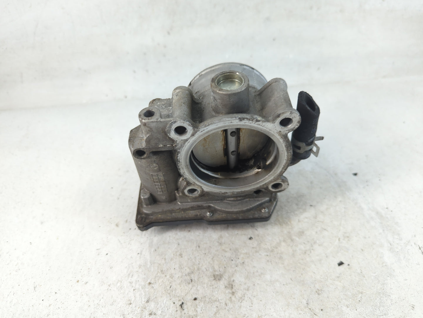 2019 Kia Forte Throttle Body P/N:6100 02C20 35100-2E710 Fits OEM Used Auto Parts - Oemusedautoparts1.com