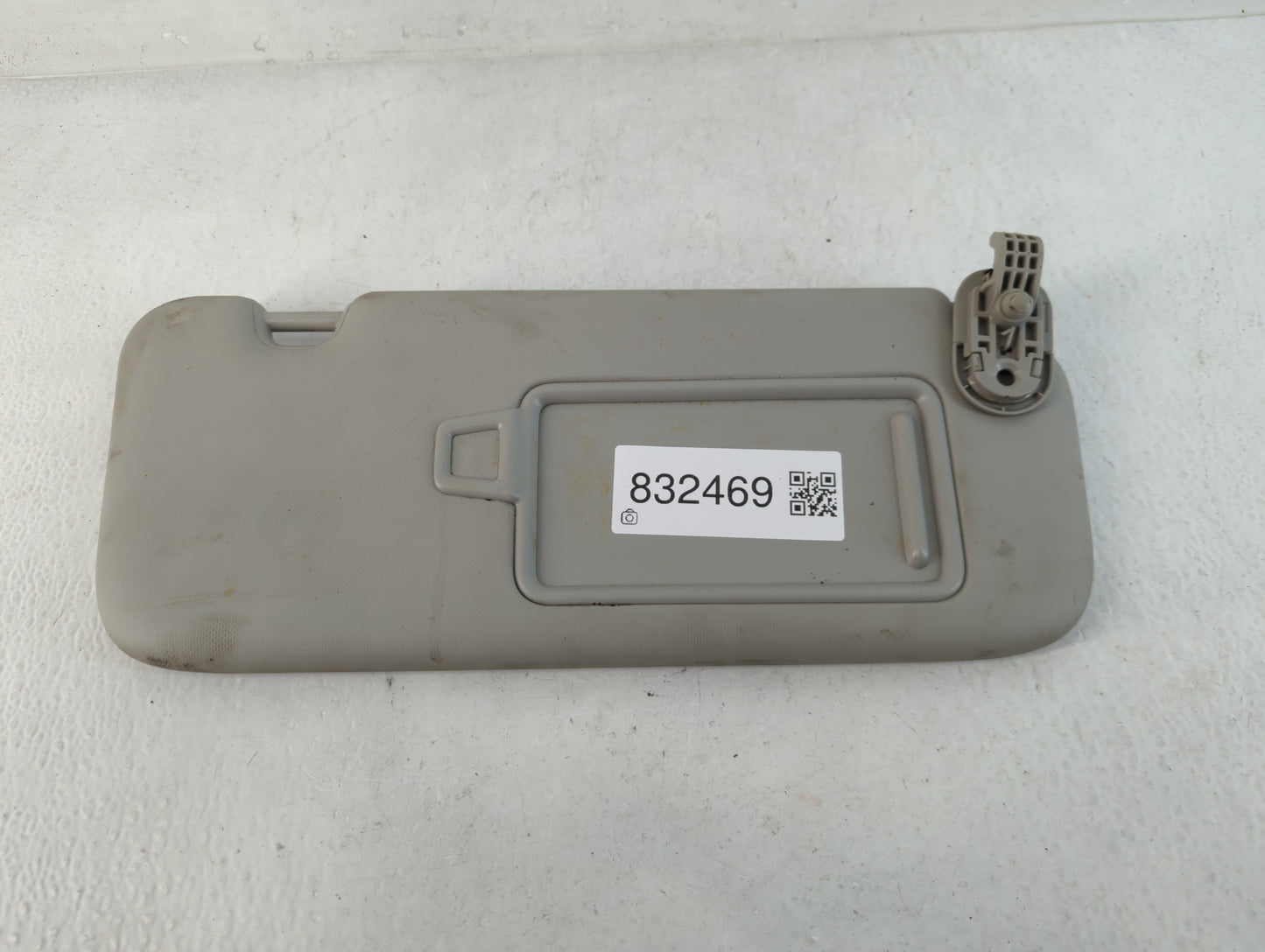 2019-2021 Kia Forte Sun Visor Shade Replacement Passenger Right Mirror Fits Fits 2019 2020 2021 OEM Used Auto Parts - Oemuse