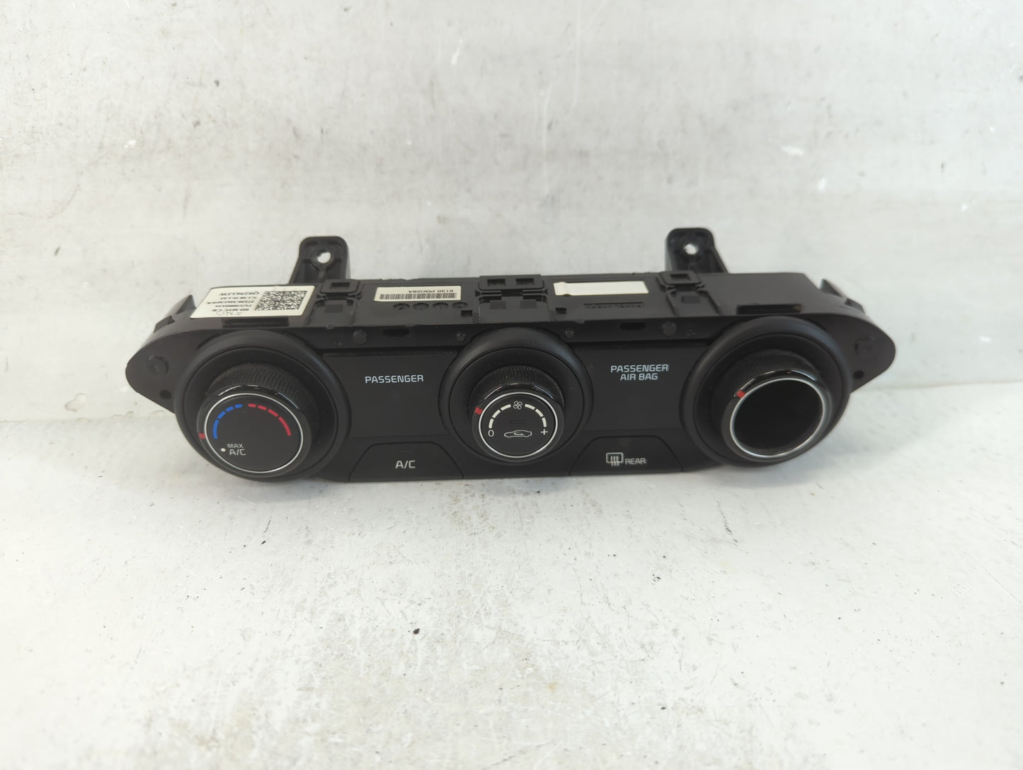 2019-2021 Kia Forte Climate Control Module Temperature AC/Heater Replacement P/N:97250-M6130WK Fits Fits 2019 2020 2021 OEM 