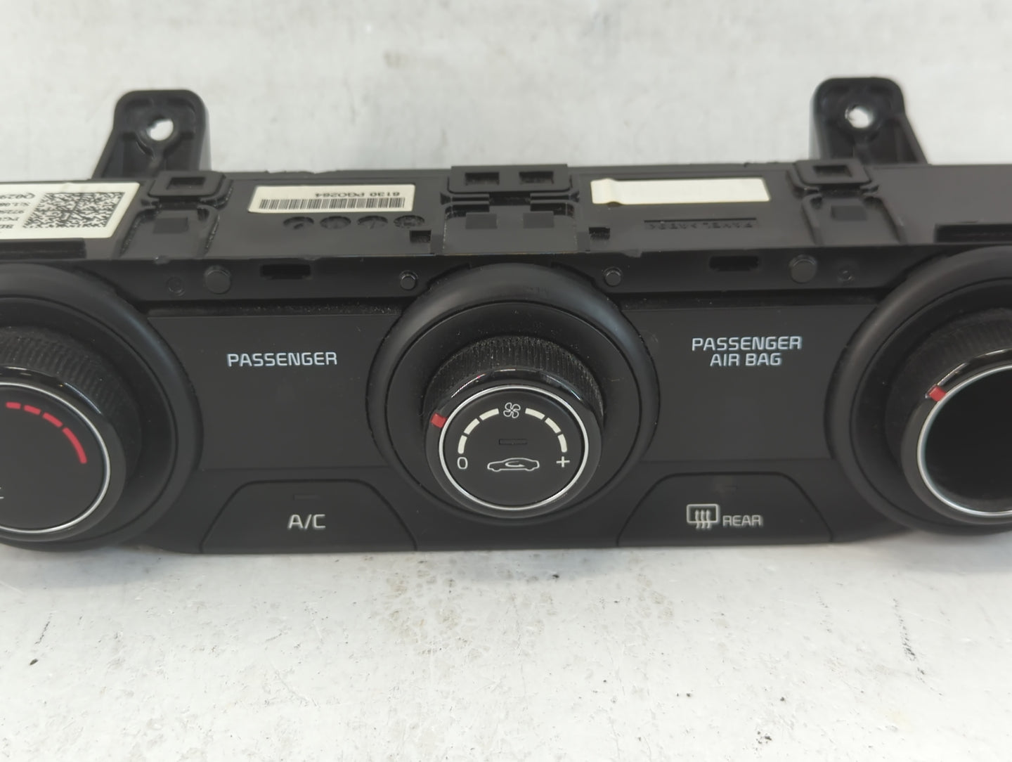 2019-2021 Kia Forte Climate Control Module Temperature AC/Heater Replacement P/N:97250-M6130WK Fits Fits 2019 2020 2021 OEM 