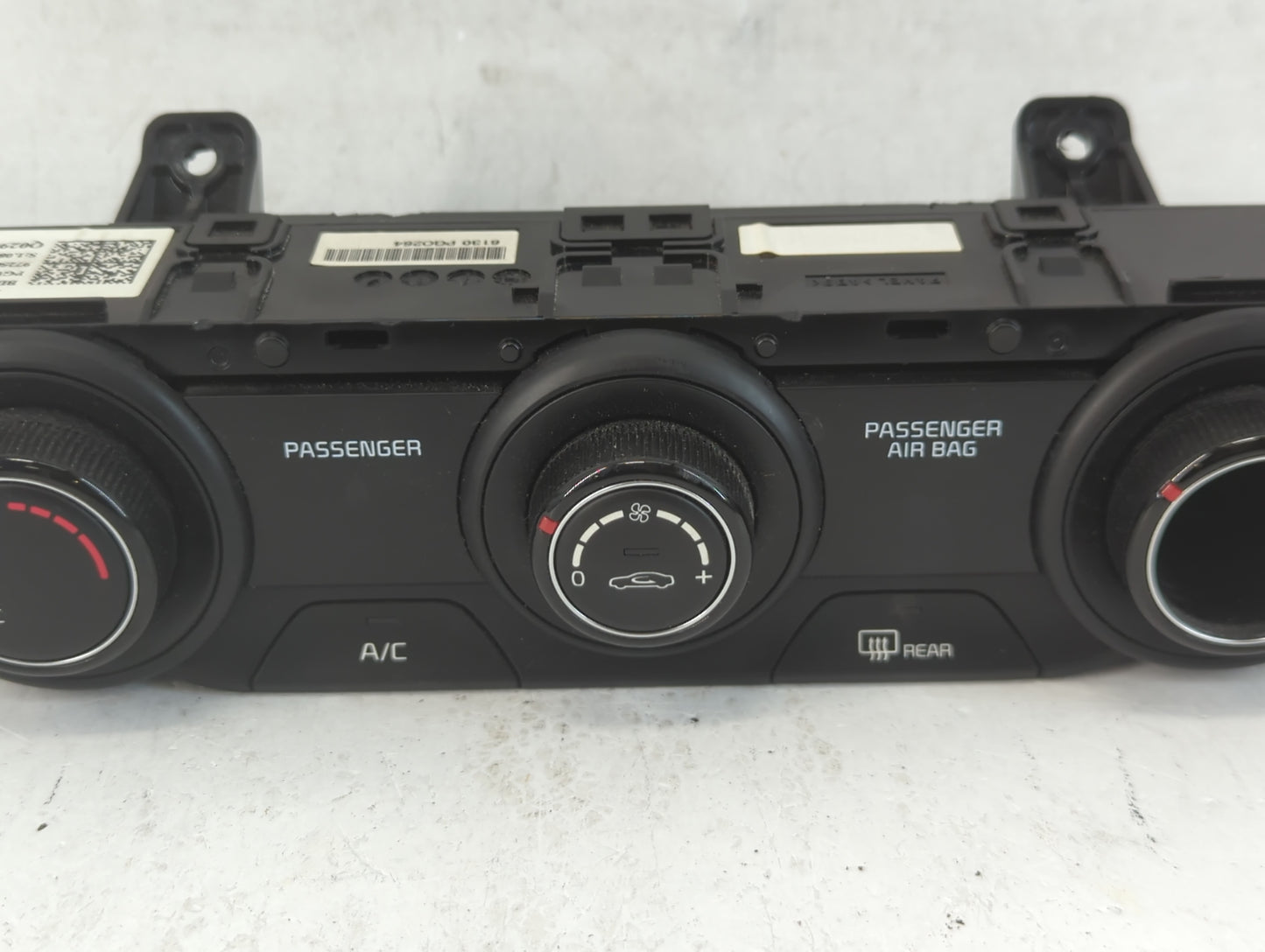 2019-2021 Kia Forte Climate Control Module Temperature AC/Heater Replacement P/N:97250-M6130WK Fits Fits 2019 2020 2021 OEM 