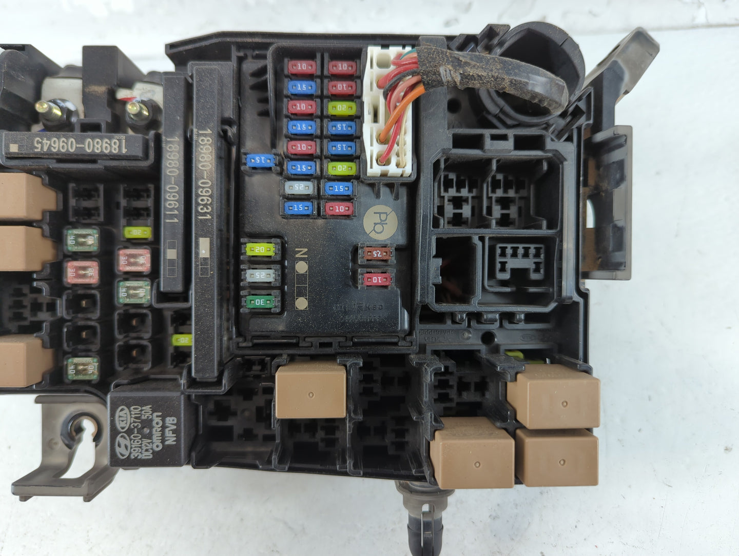 2019-2020 Kia Forte Fusebox Fuse Box Panel Relay Module Fits Fits 2019 2020 OEM Used Auto Parts - Oemusedautoparts1.com