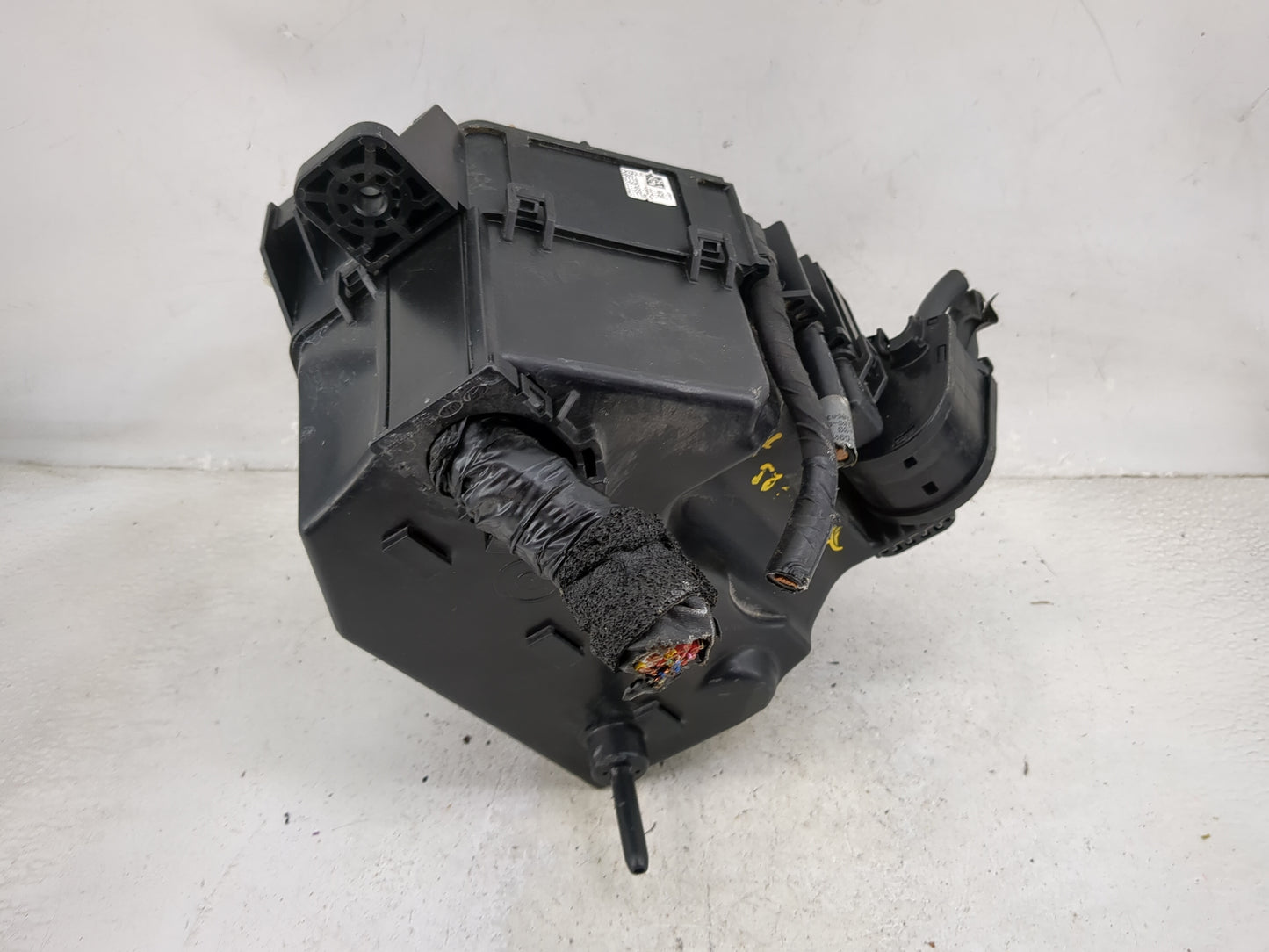 2019 Kia G70 Fusebox Fuse Box Panel Relay Module P/N:91955-G9620 18980-09400, 18980-09450 Fits Fits 2020 2021 OEM Used Auto 