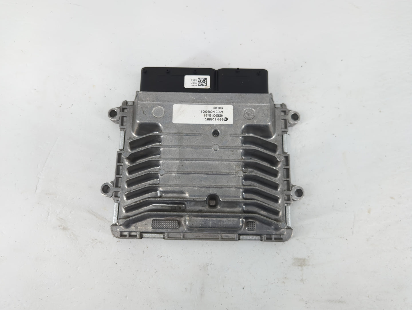 2018-2020 Kia Niro PCM Engine Control Computer ECU ECM PCU OEM P/N:95441-2BBF2 Fits Fits 2018 2019 2020 OEM Used Auto Parts 