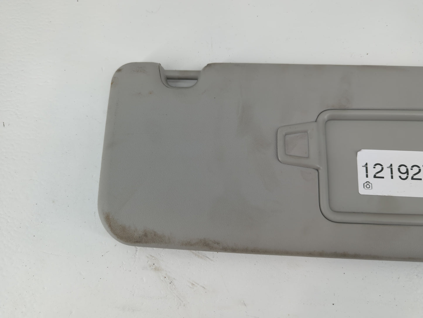 2017-2020 Kia Niro Sun Visor Shade Replacement Passenger Right Mirror Fits Fits 2017 2018 2019 2020 OEM Used Auto Parts - Oe