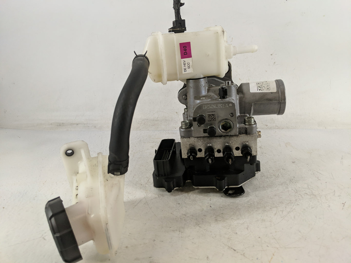 2019 Kia Niro Power Brake Booster Oem - Oemusedautoparts1.com