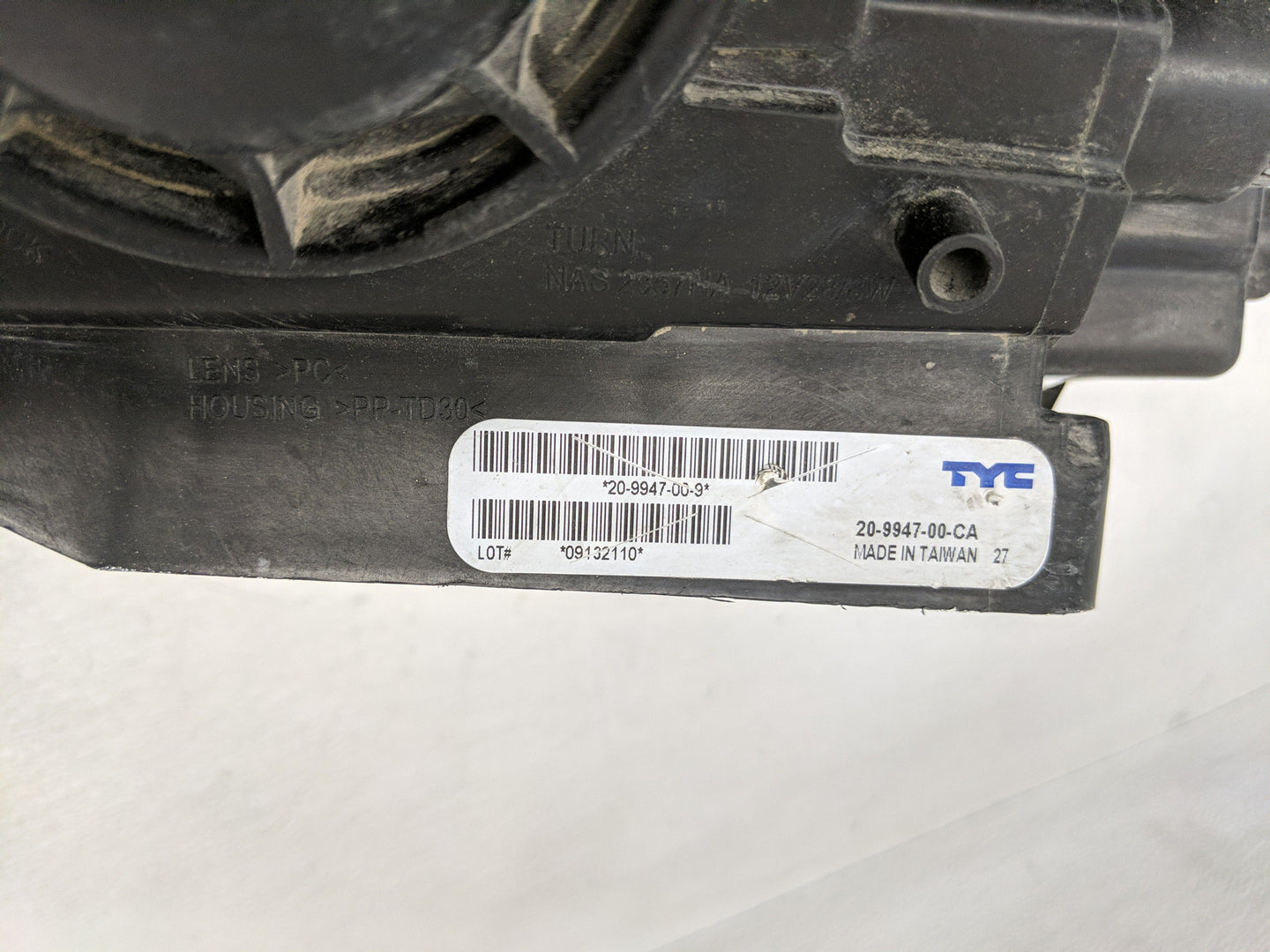 2017-2019 Kia Niro Passenger Right Oem Head Light Headlight Lamp - Oemusedautoparts1.com