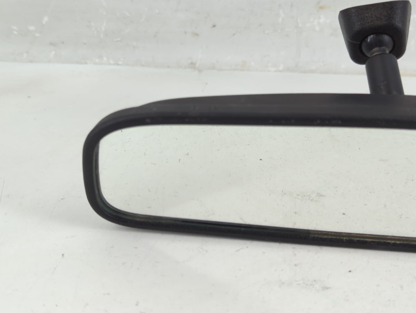 2019 Kia Niro Interior Rear View Mirror Replacement OEM P/N:E4012143 Fits OEM Used Auto Parts - Oemusedautoparts1.com