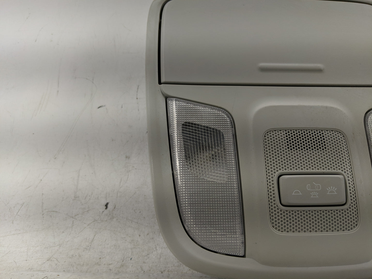 2017-2020 Kia Niro Overhead Roof Console - Oemusedautoparts1.com