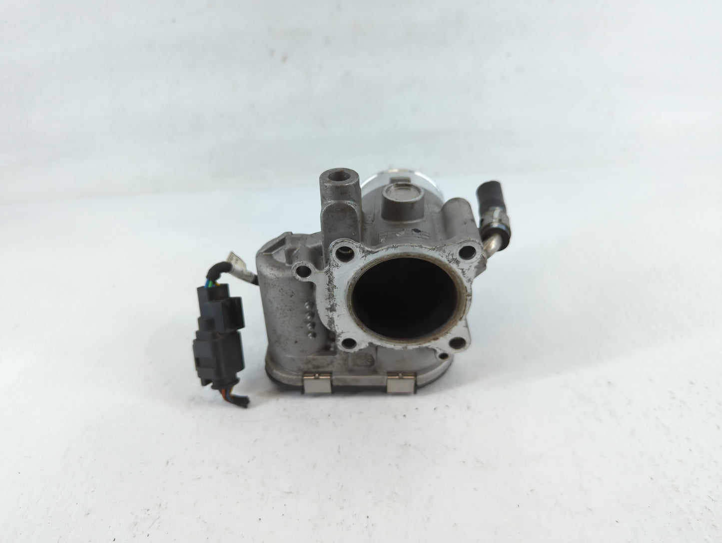 2017-2020 Kia Niro Throttle Body P/N:35100-03HA0 Fits Fits 2017 2018 2019 2020 2021 2022 OEM Used Auto Parts - Oemusedautopa