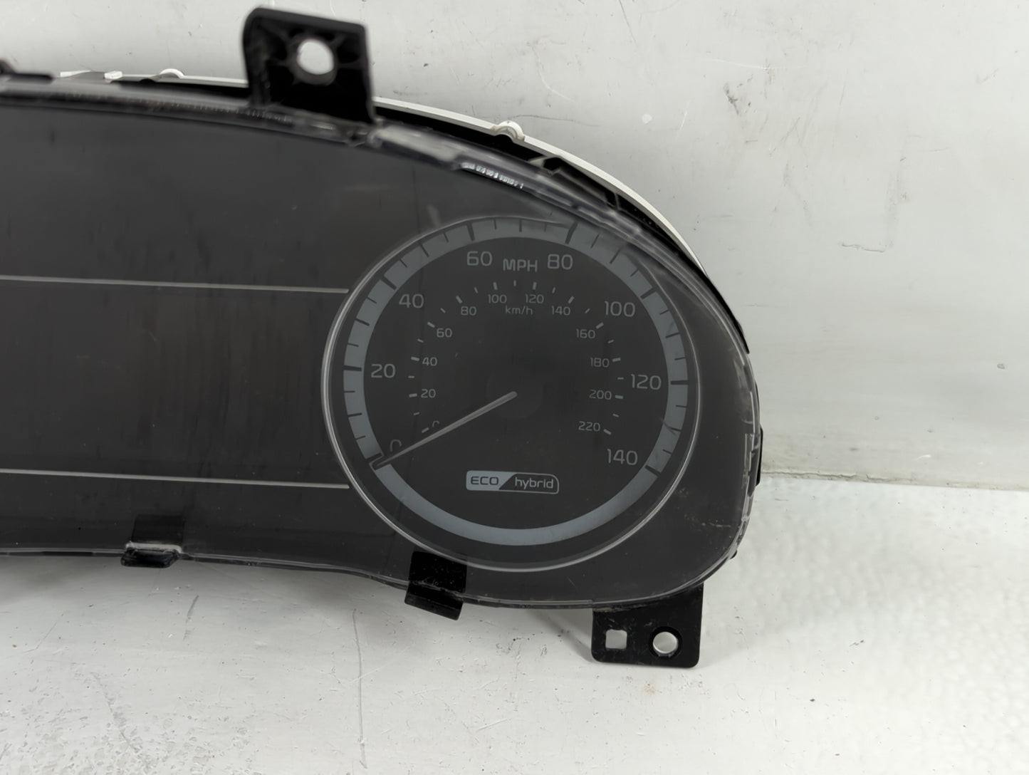 2018-2019 Kia Niro Instrument Cluster Speedometer Gauges P/N:94011-G5620 Fits Fits 2018 2019 OEM Used Auto Parts - Oemusedau