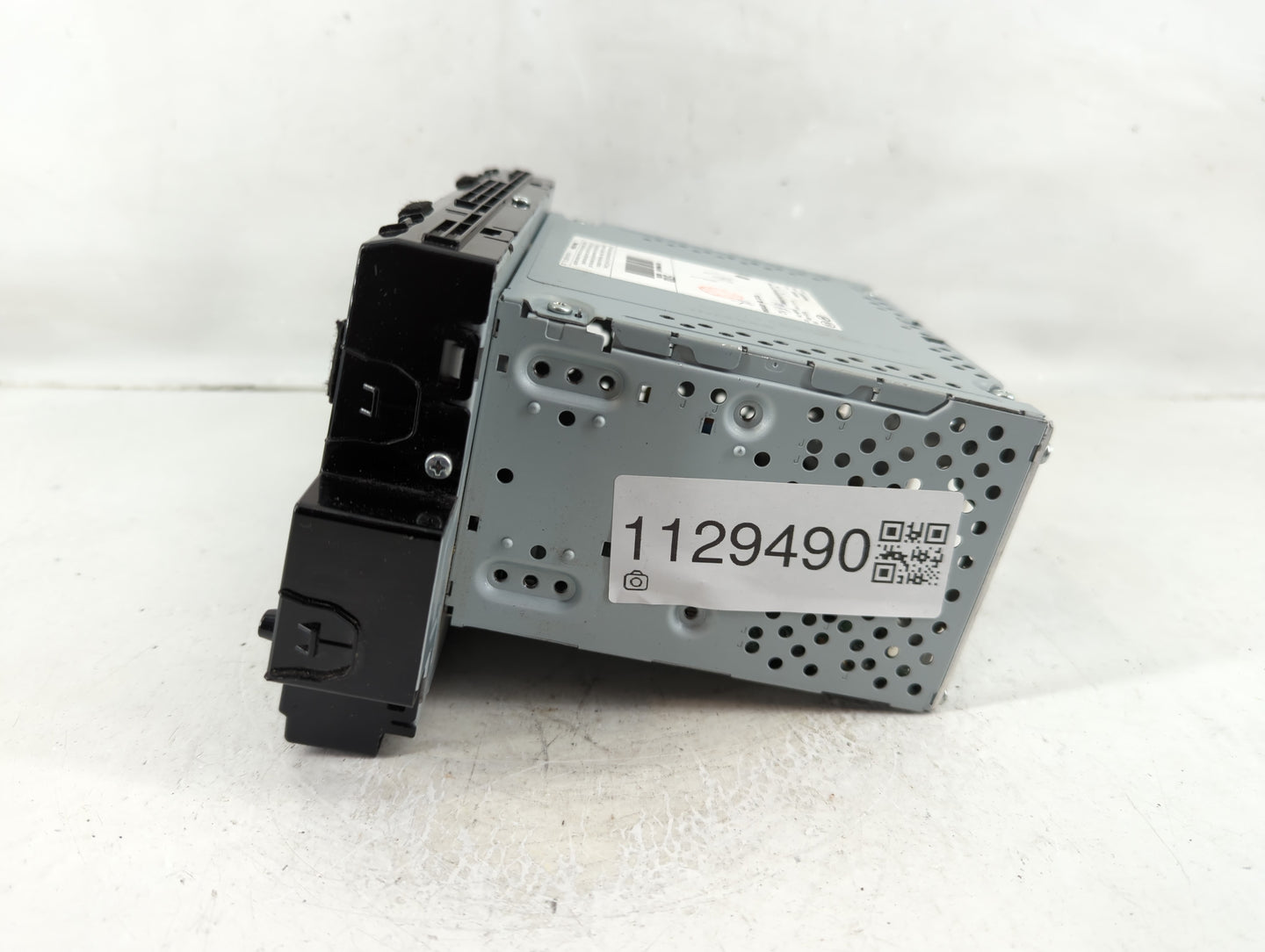 2019-2020 Kia Optima Radio AM FM Cd Player Receiver Replacement P/N:96160D5700WK Fits Fits 2019 2020 OEM Used Auto Parts - O