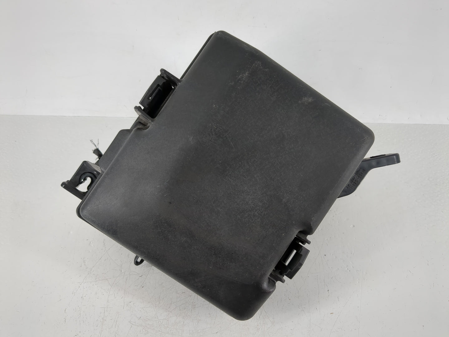 2016-2019 Kia Optima Fusebox Fuse Box Panel Relay Module P/N:91950-D5861 Fits Fits 2016 2017 2018 2019 OEM Used Auto Parts -
