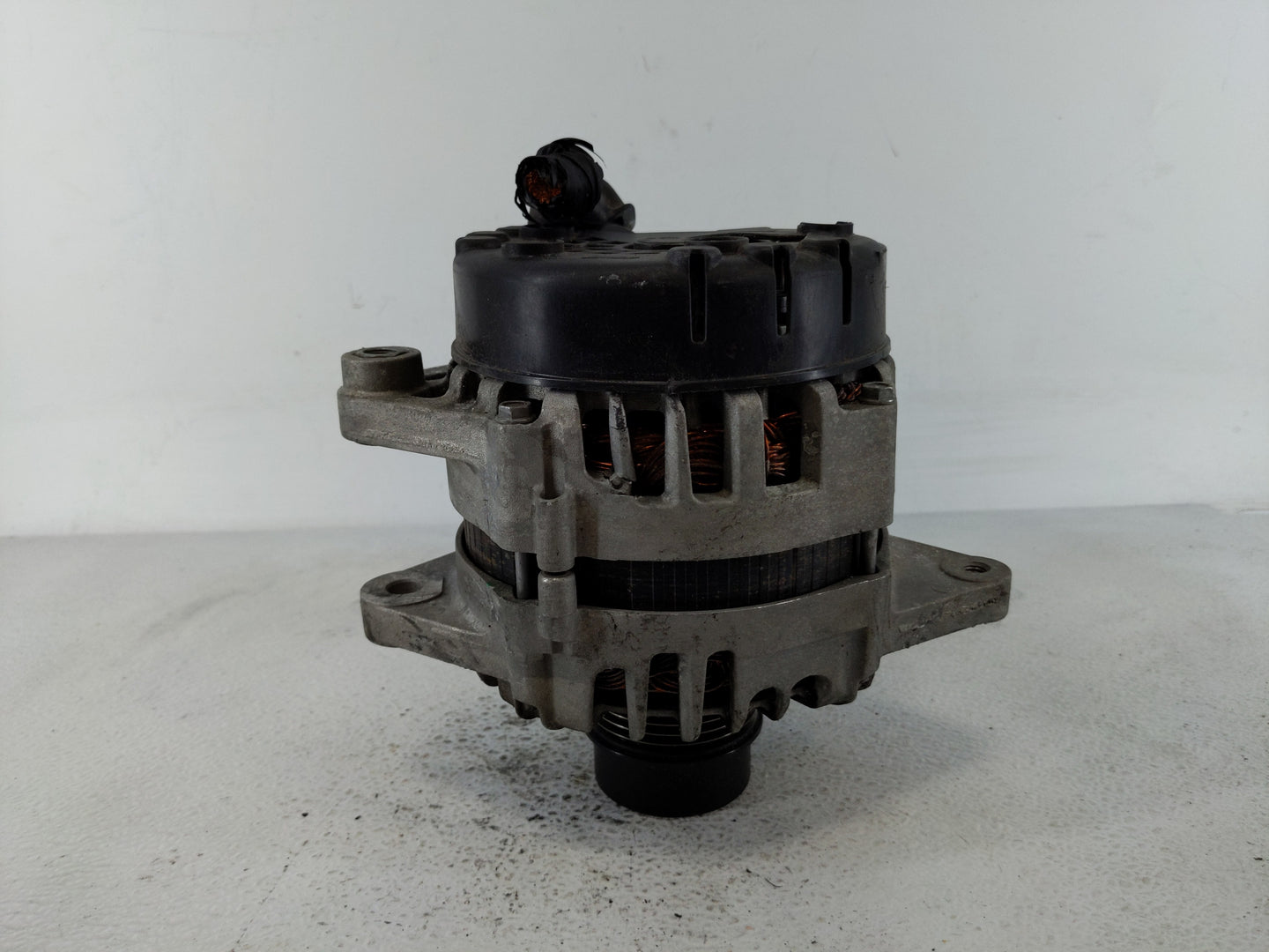 2016-2020 Kia Optima Alternator Replacement Generator Charging Assembly Engine OEM P/N:37300-2B960 Fits OEM Used Auto Parts 