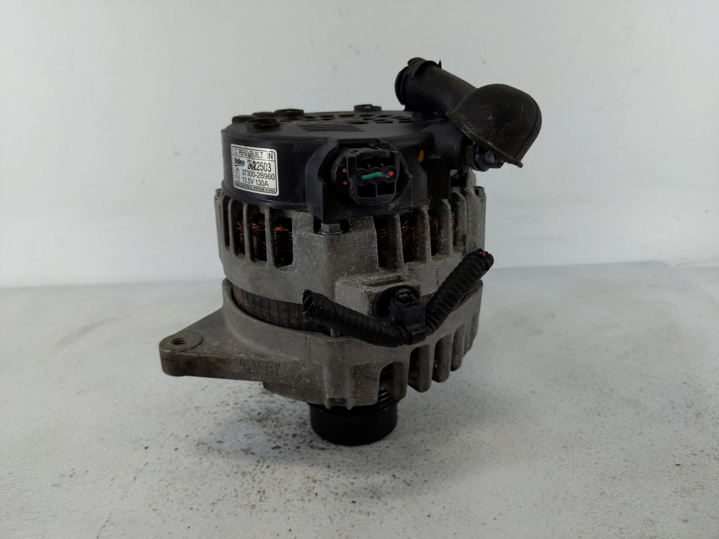 2016-2020 Kia Optima Alternator Replacement Generator Charging Assembly Engine OEM P/N:37300-2B960 Fits OEM Used Auto Parts 