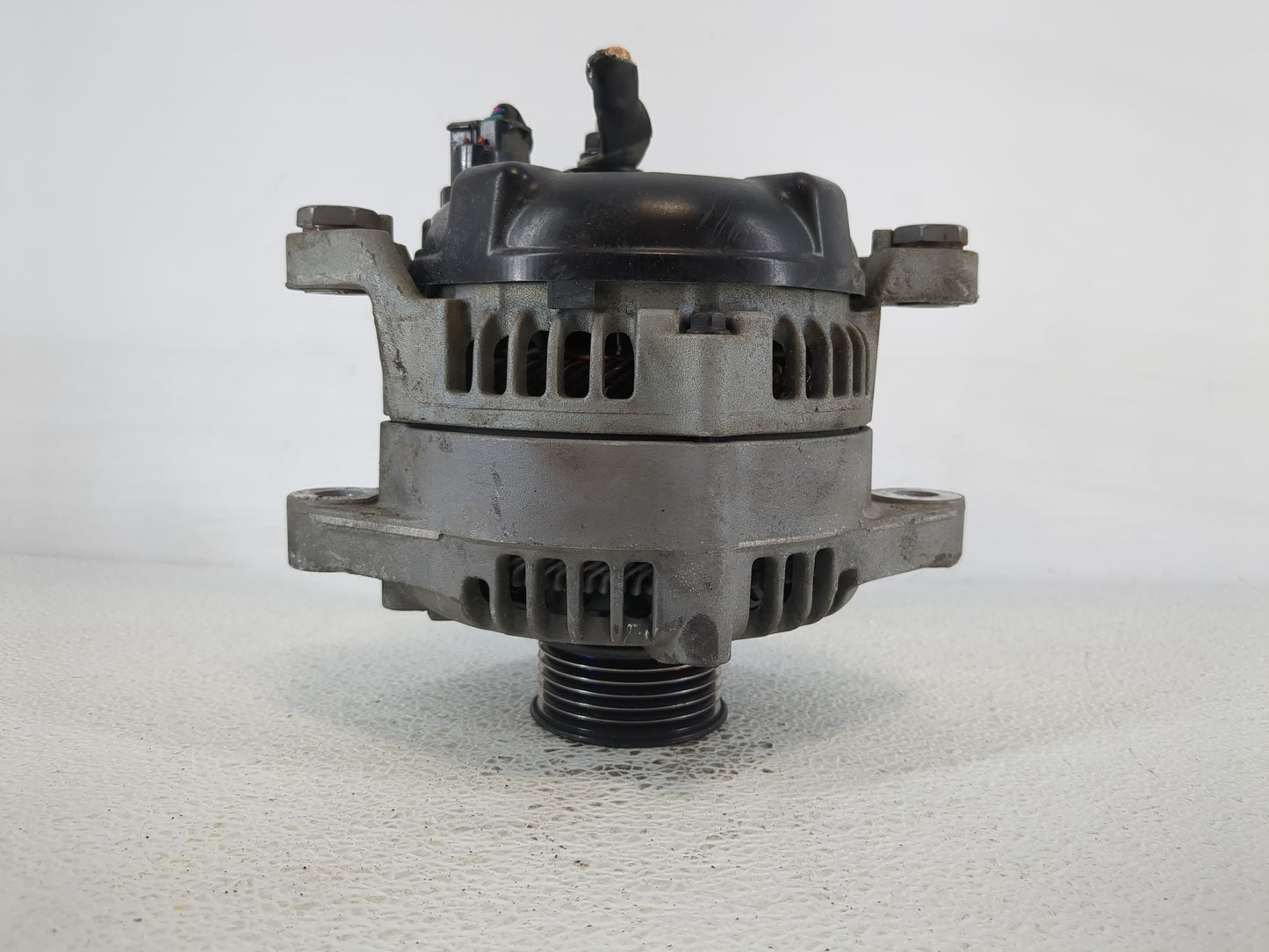 2016-2020 Kia Optima Alternator Replacement Generator Charging Assembly Engine OEM P/N:37300-2G061 Fits OEM Used Auto Parts 